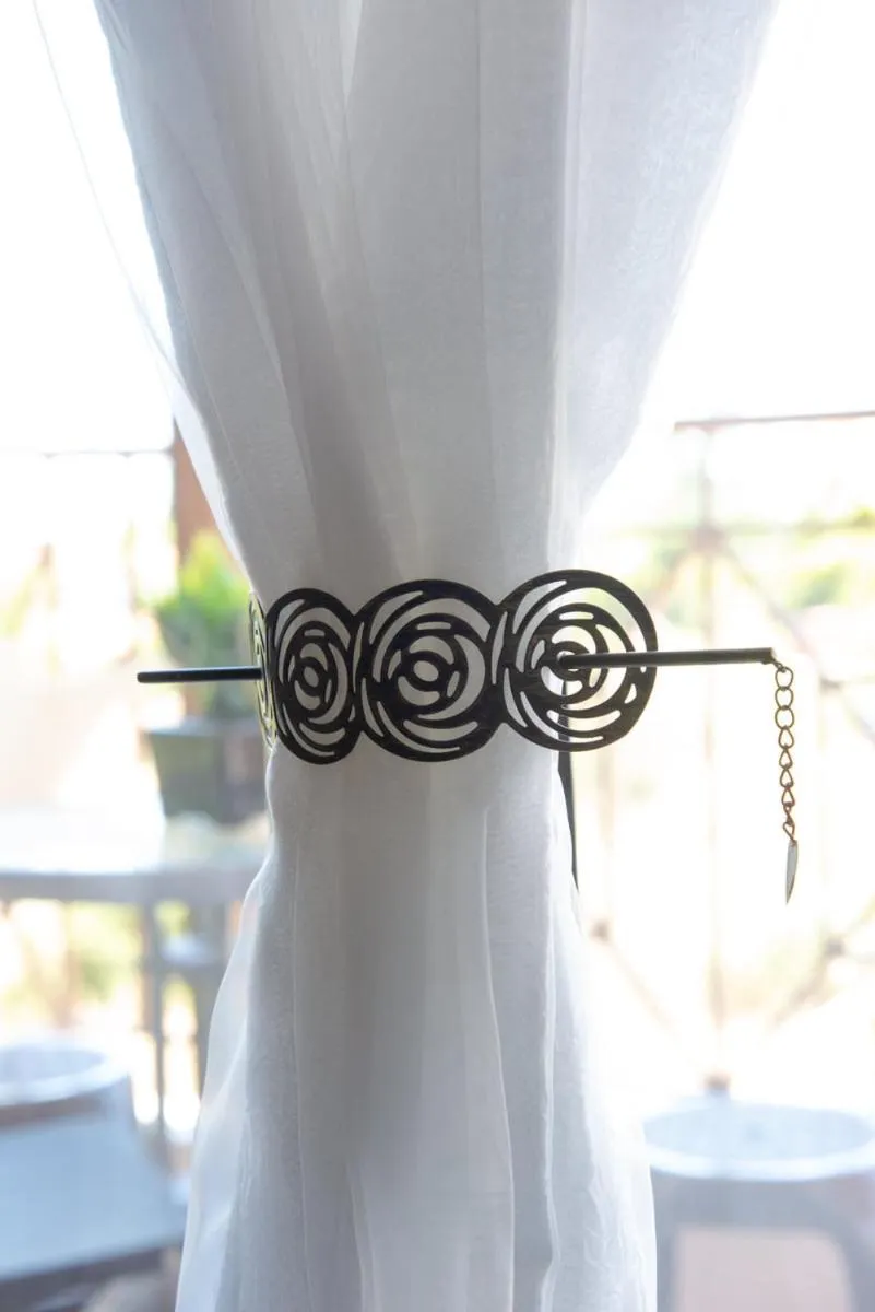 Decorative detail in Artemissoula near airport