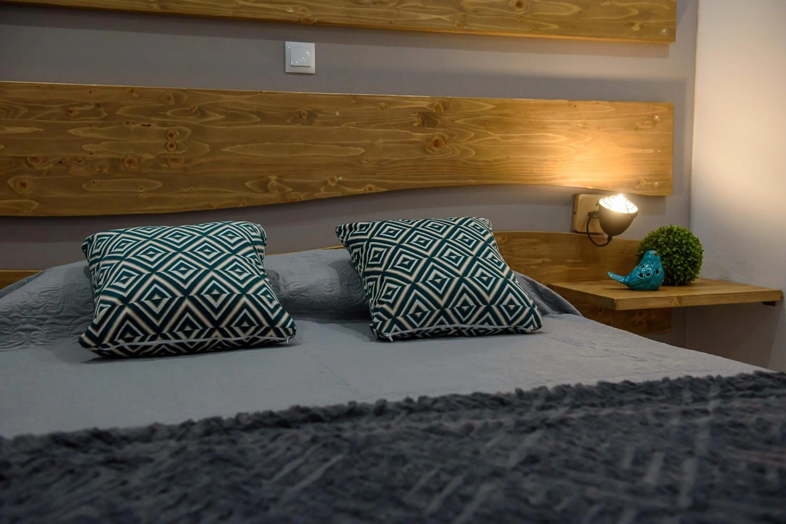 Bed in Artemissoula near airport