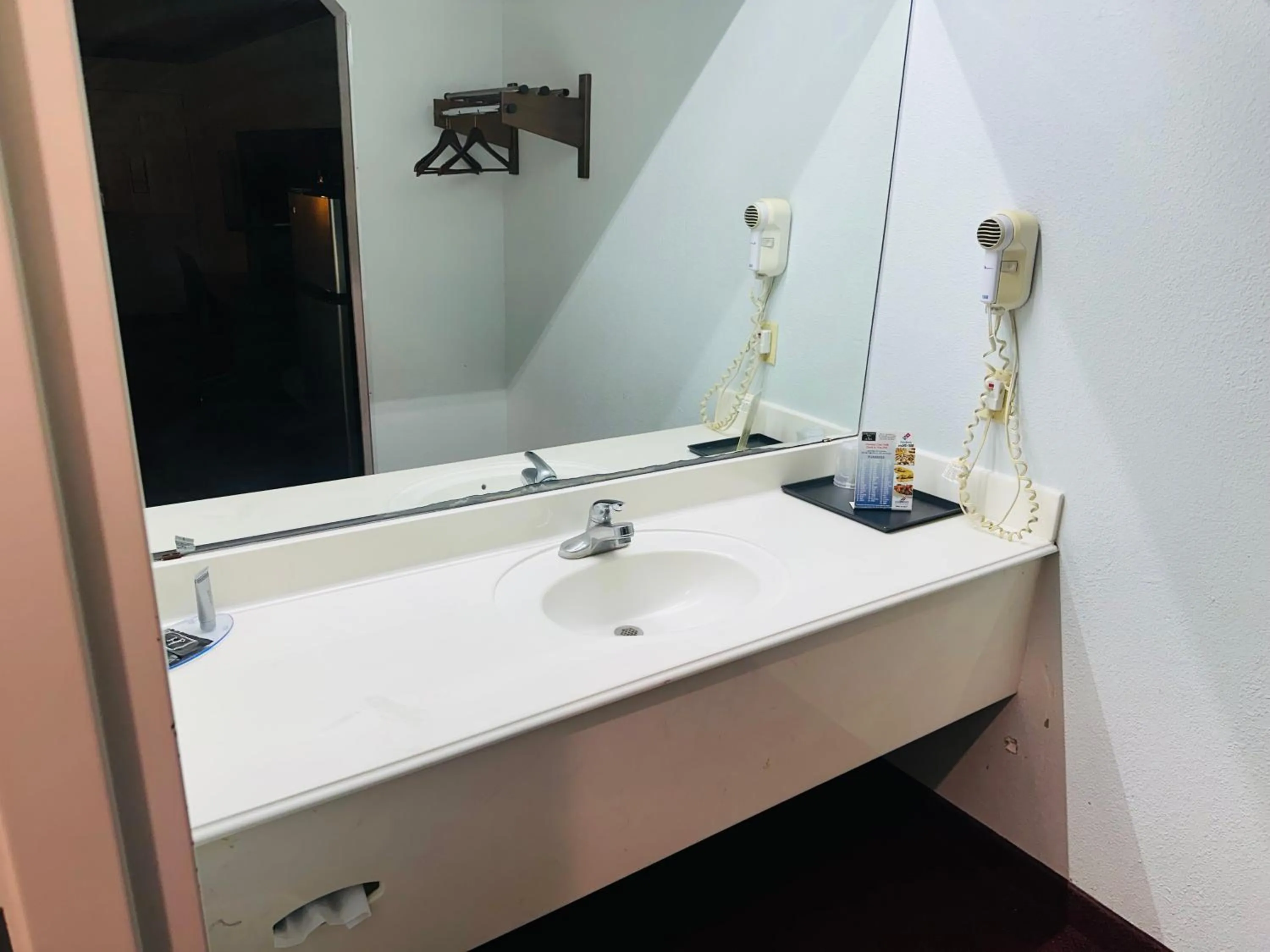 Bathroom in Executive Inn & Suites West Columbia