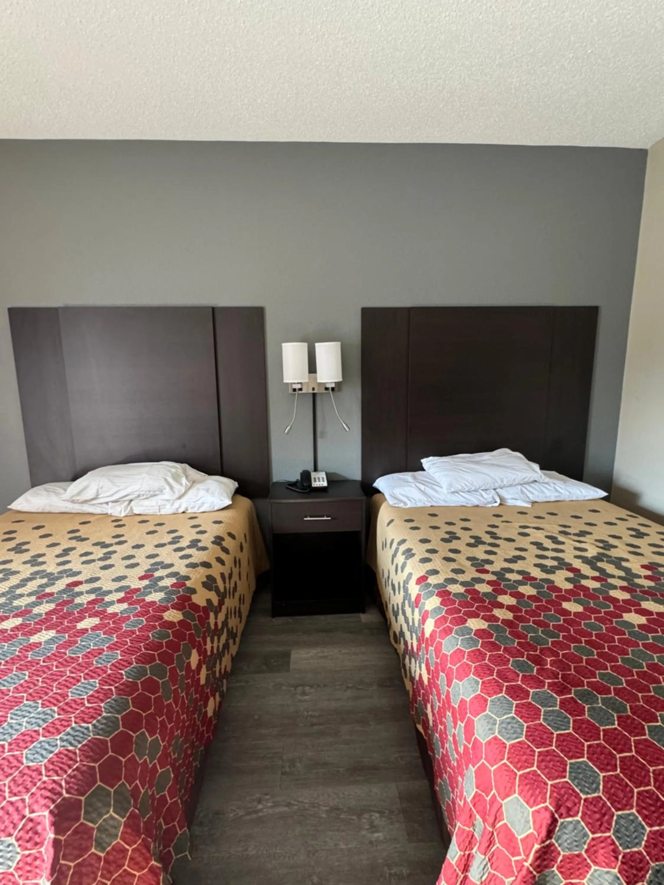 Bed in Scottish Inns Ronks