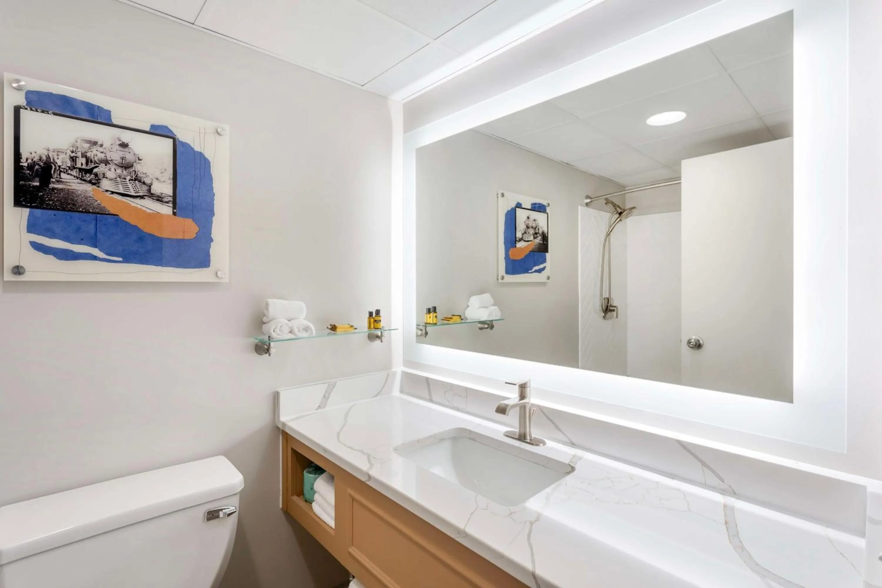 Bathroom in Best Western Plus Heritage Rail Inn & Suites