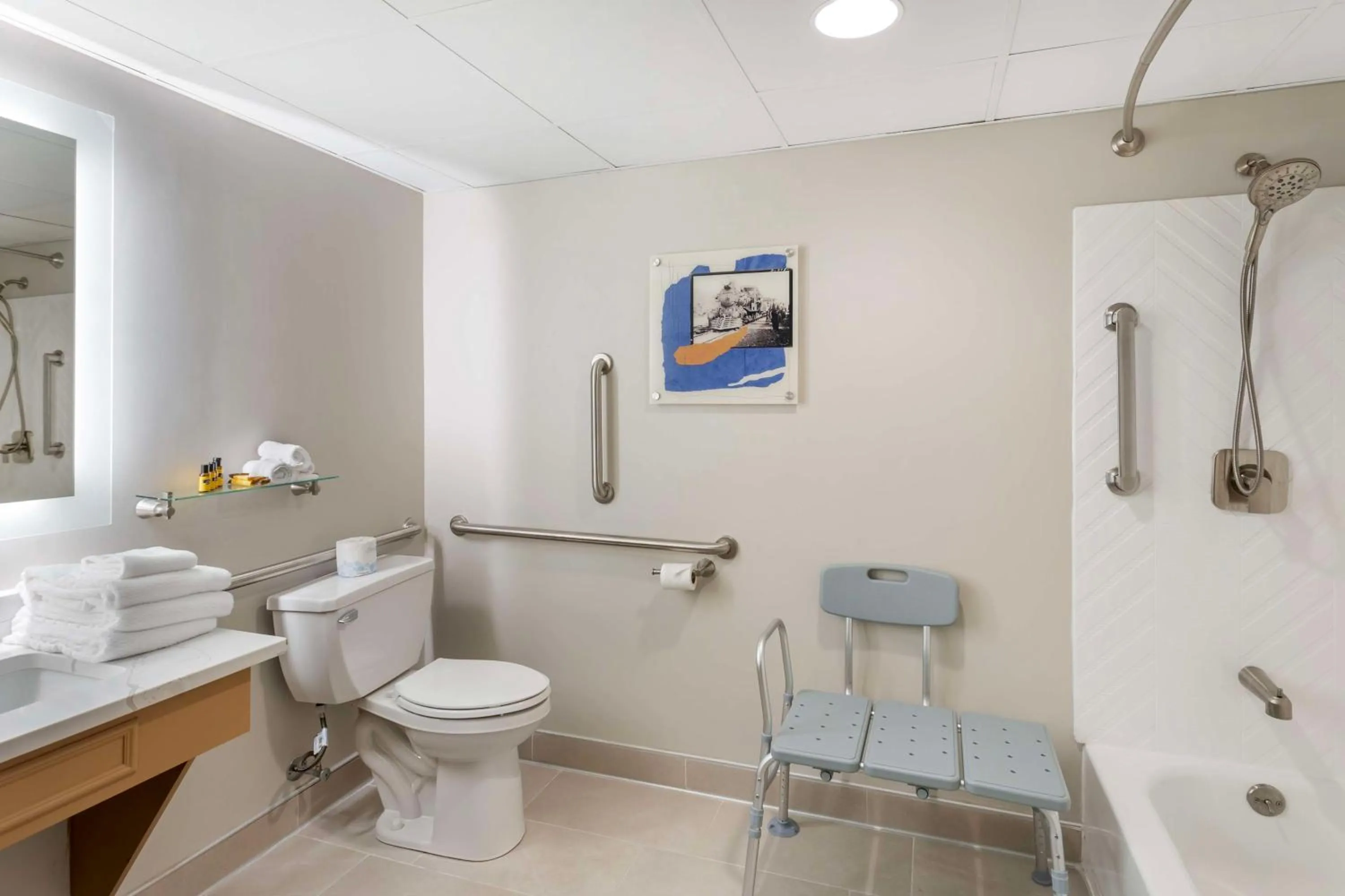 Bathroom in Best Western Plus Heritage Rail Inn & Suites