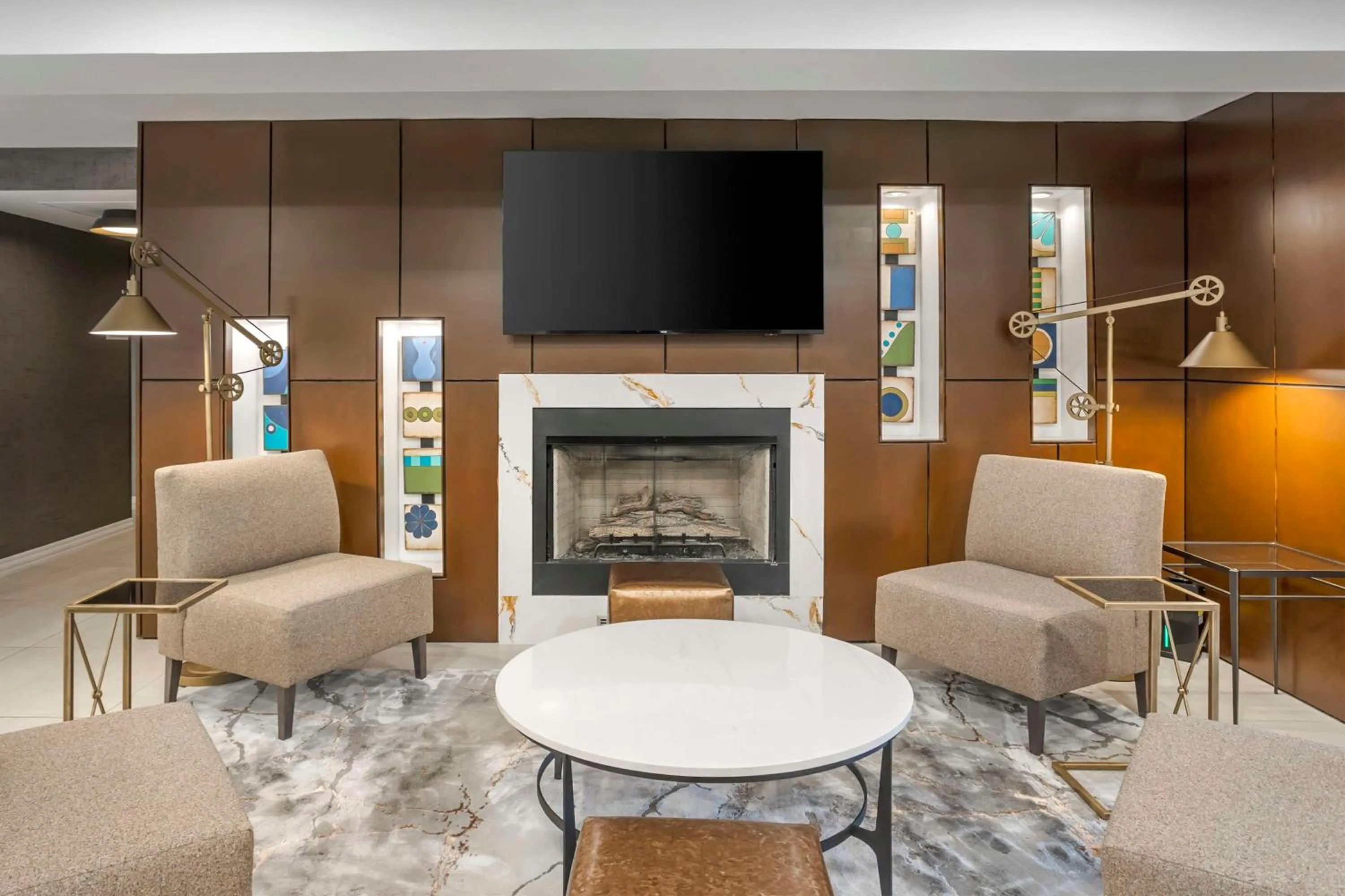 Lobby or reception in Best Western Plus Heritage Rail Inn & Suites