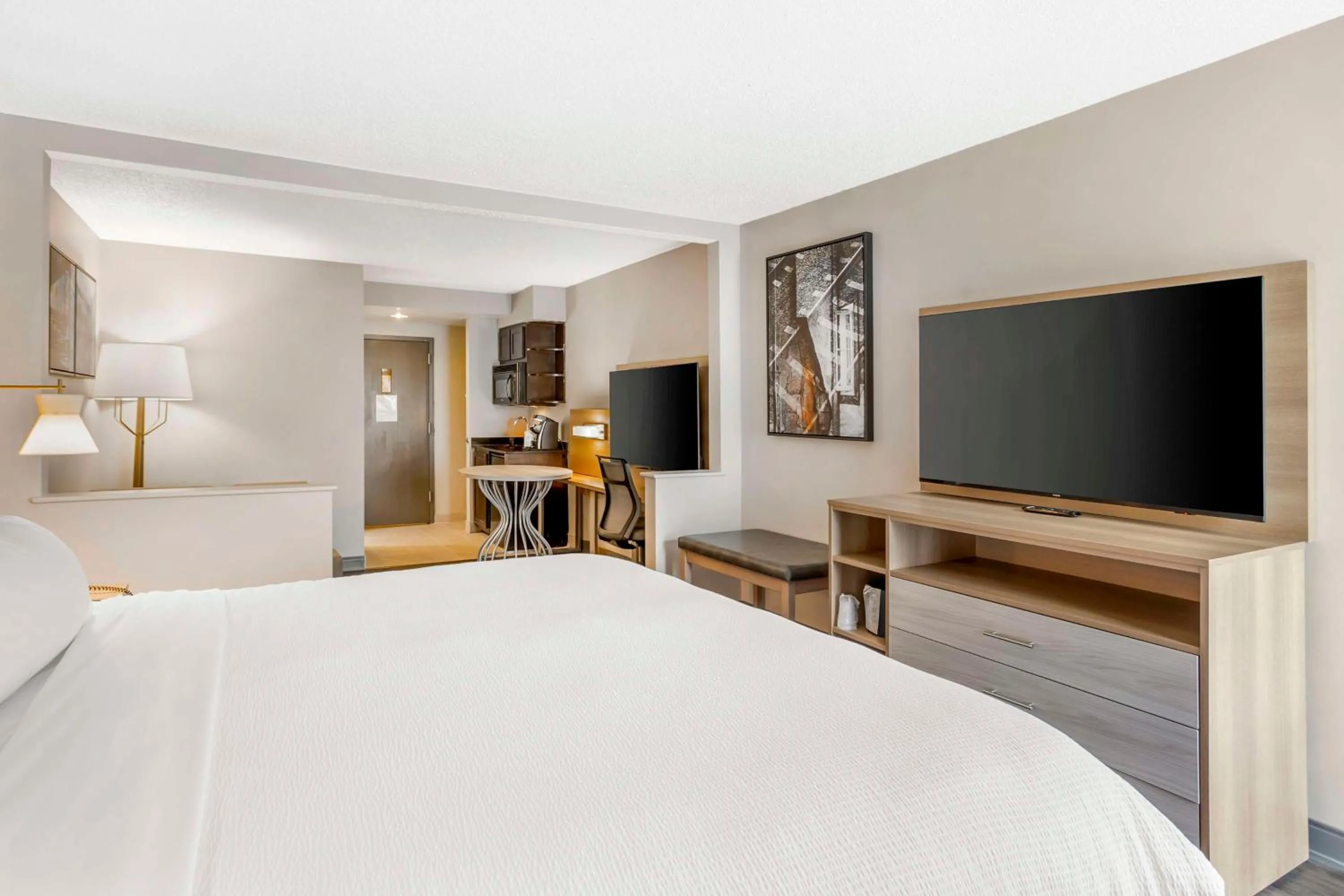 Bedroom, Bed in Best Western Plus Heritage Rail Inn & Suites