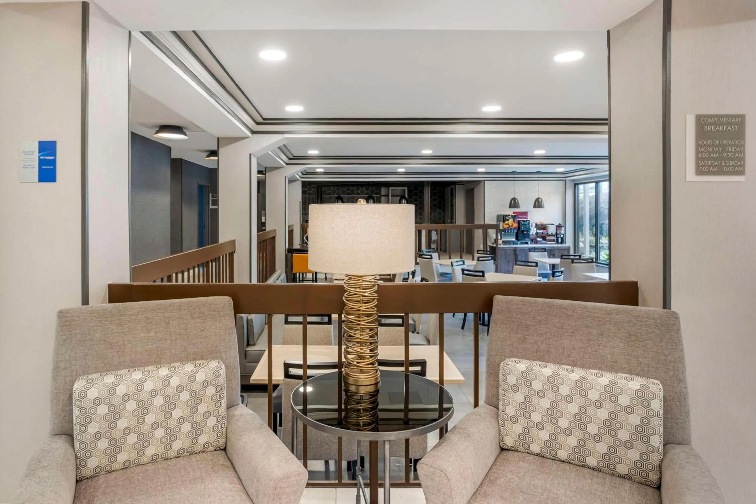 Property building in Best Western Plus Heritage Rail Inn & Suites