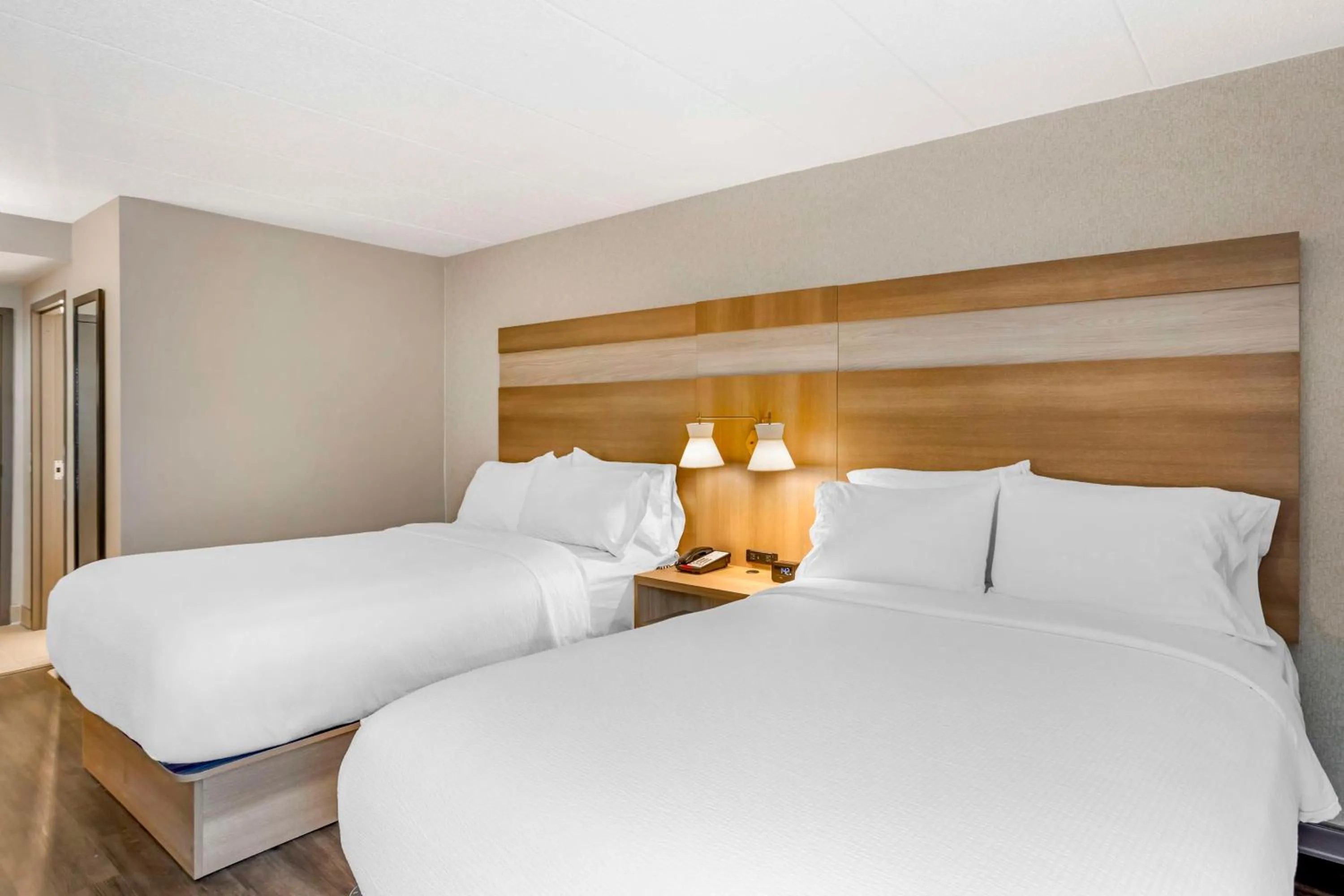 Bedroom, Bed in Best Western Plus Heritage Rail Inn & Suites