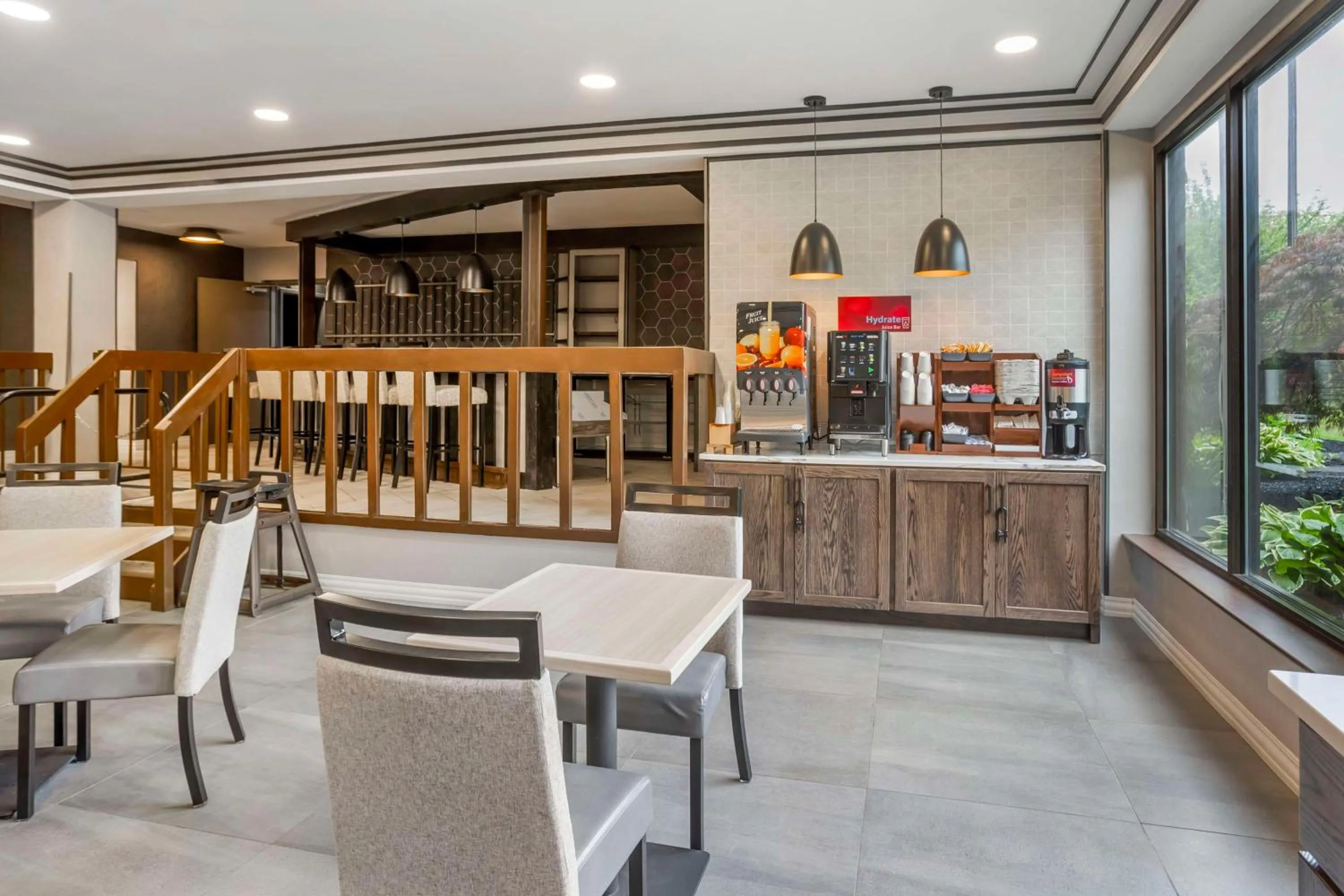 Breakfast in Best Western Plus Heritage Rail Inn & Suites