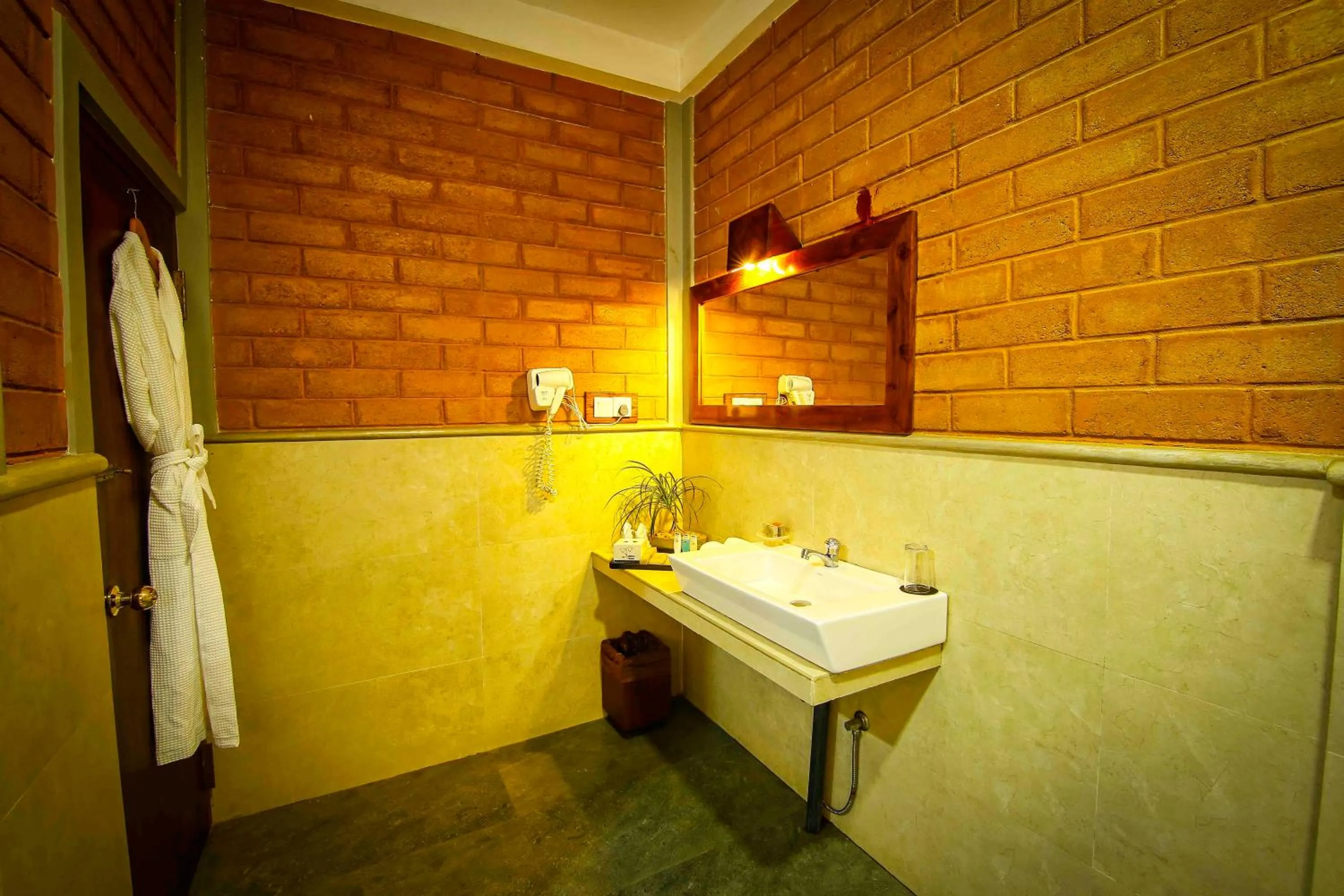 Bathroom in Elephas Resort & Spa
