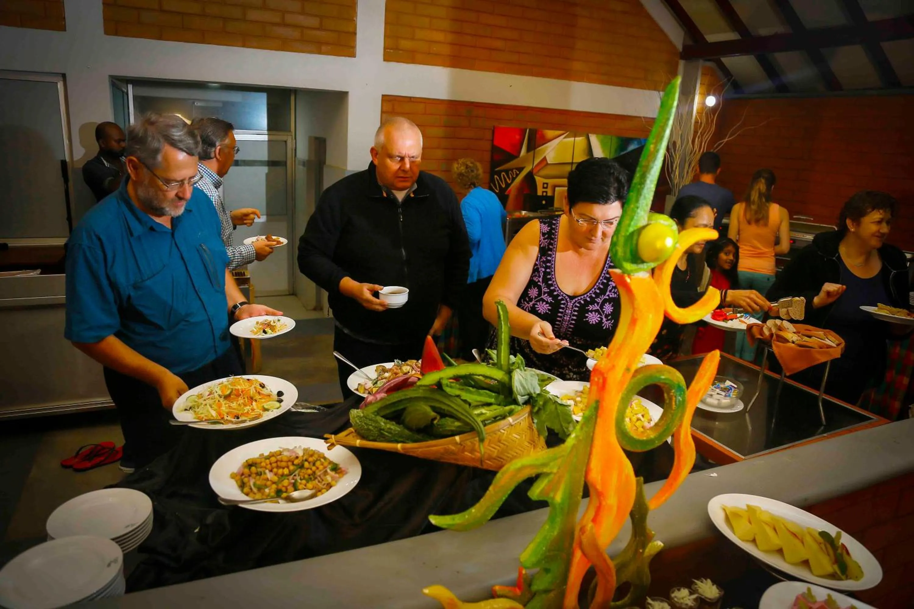 Restaurant/places to eat in Elephas Resort & Spa