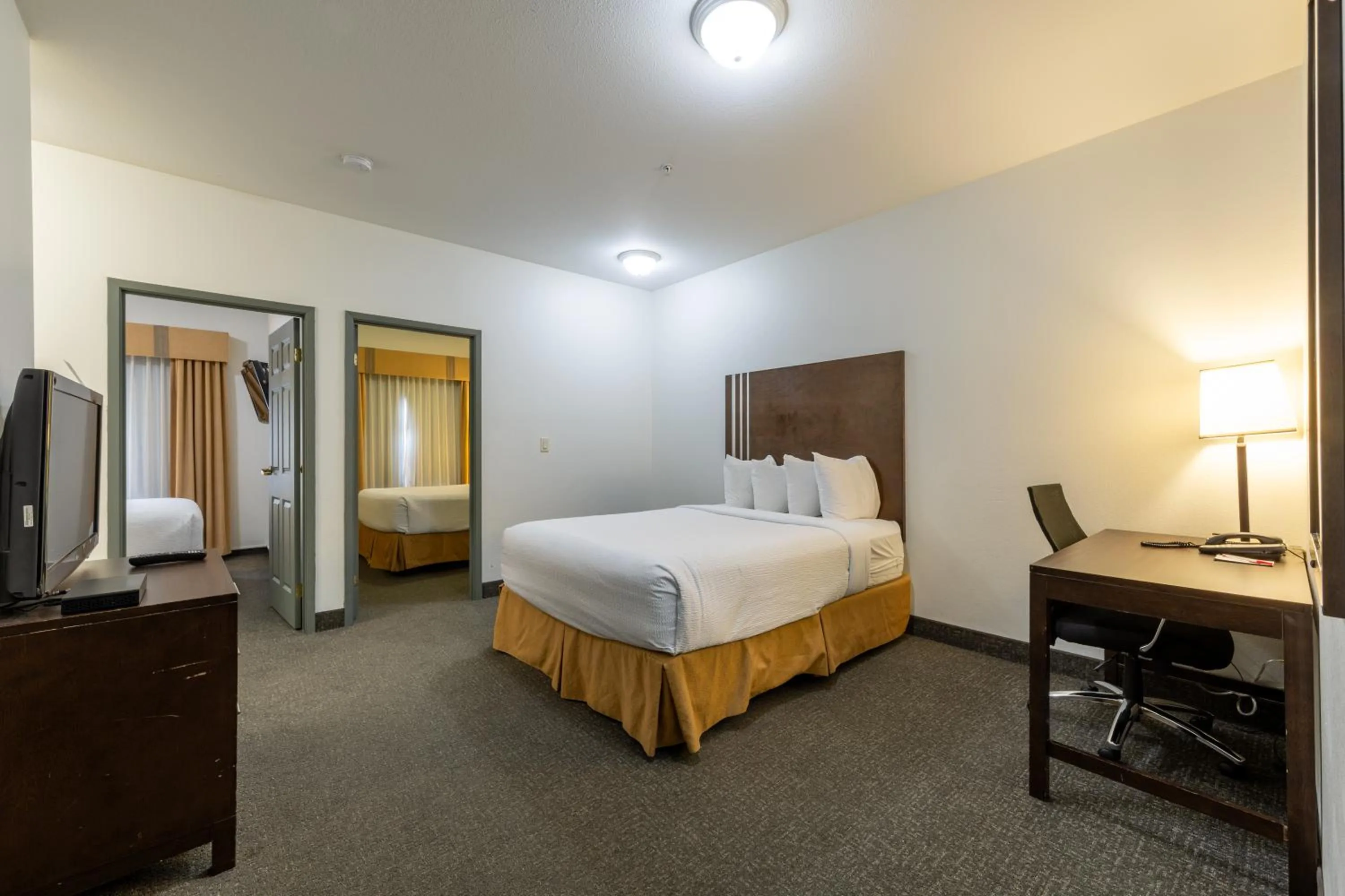 Photo of the whole room, Bed in Ramada Golden