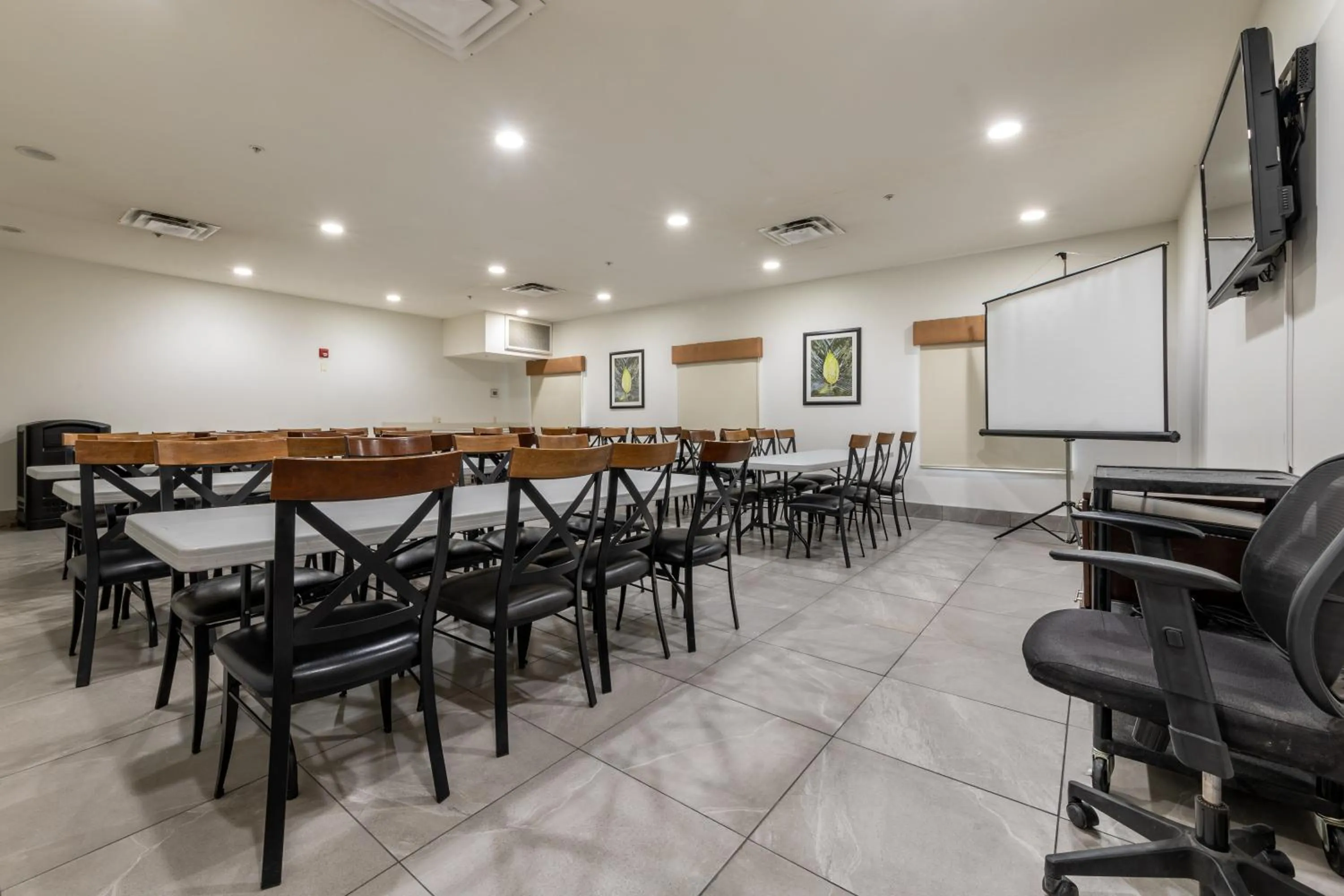 Meeting/conference room in Ramada Golden