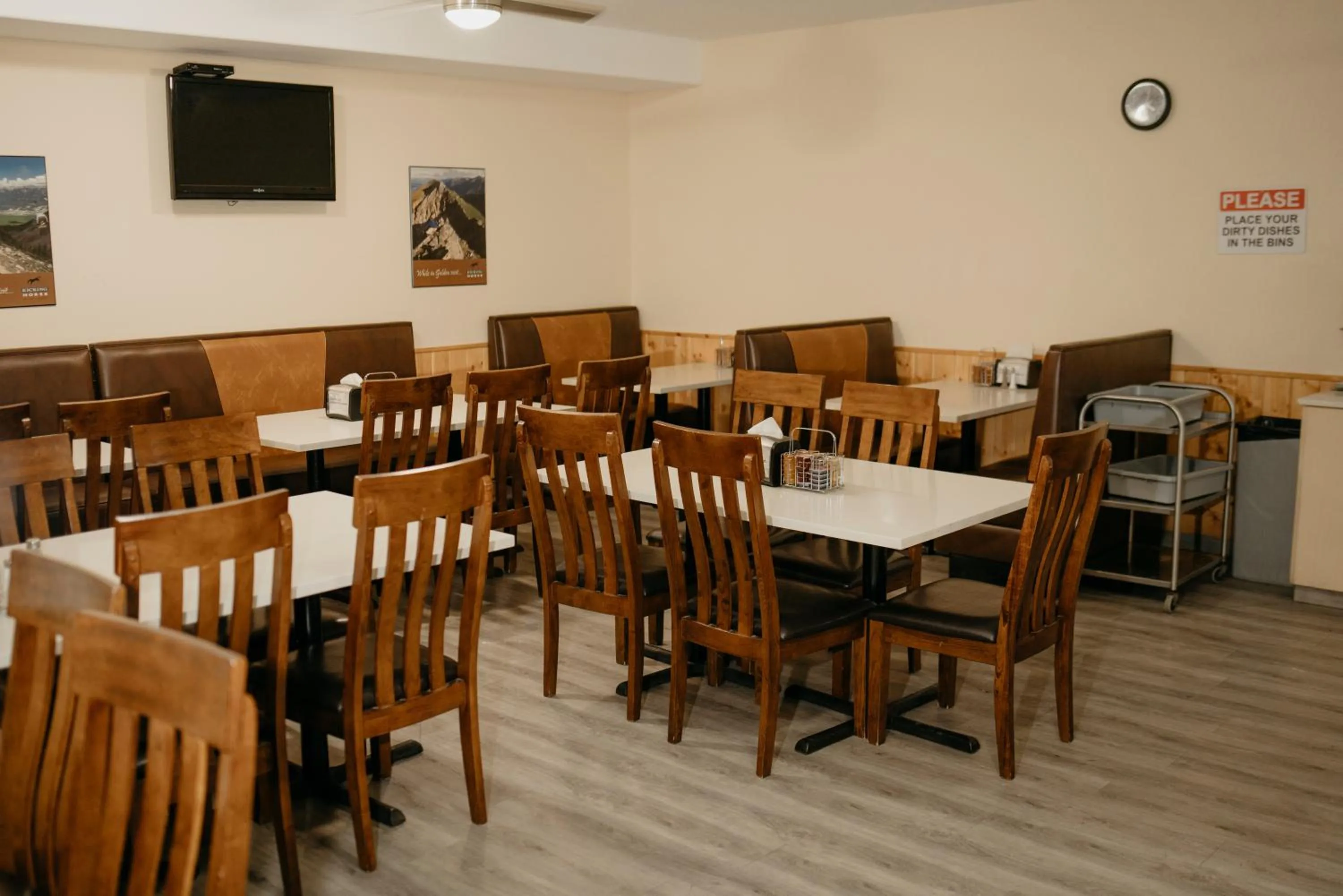 Dining area in Ramada Golden