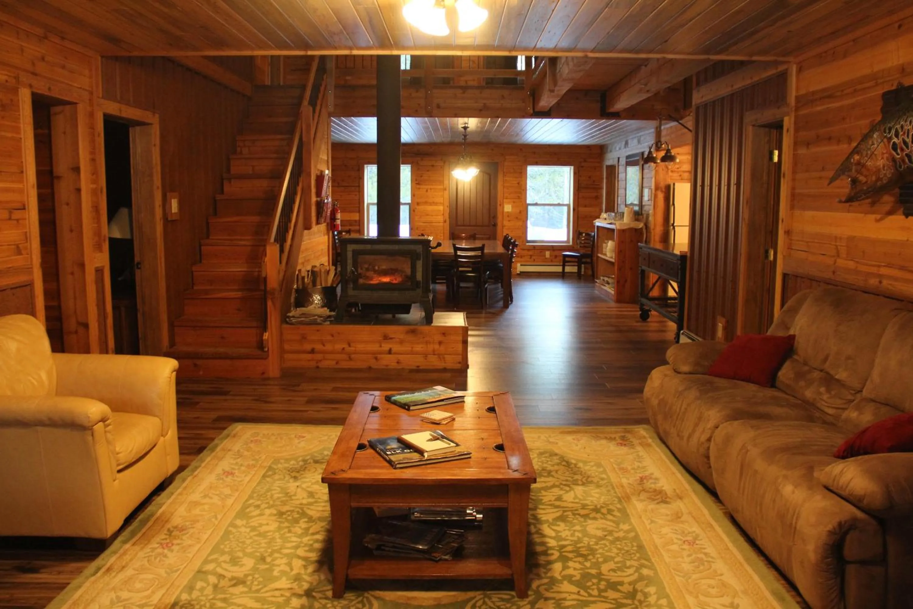 Living room in Sugar Loaf Lodge & Cabins