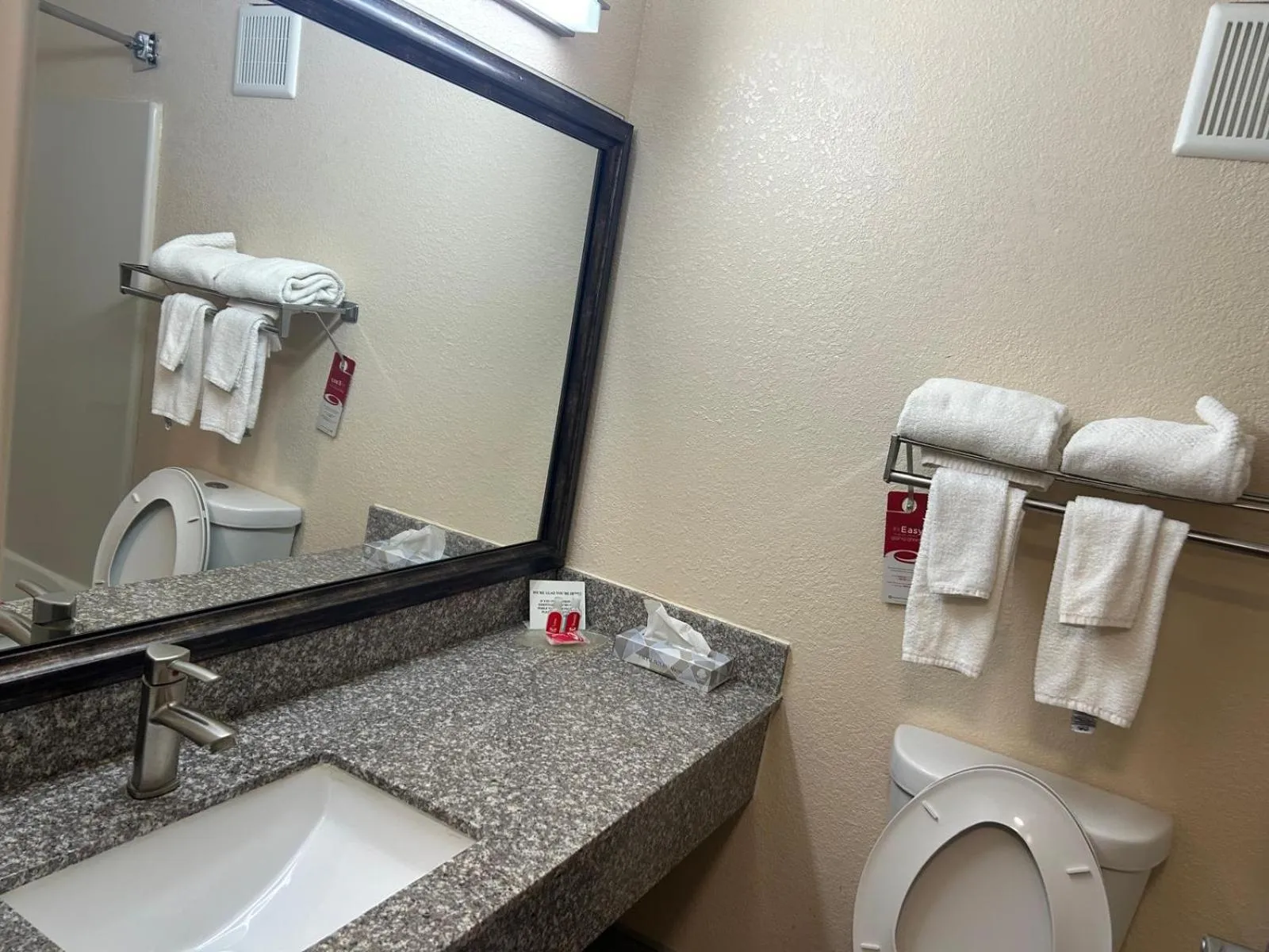 Bathroom in Econo Lodge Topeka at Wanamaker