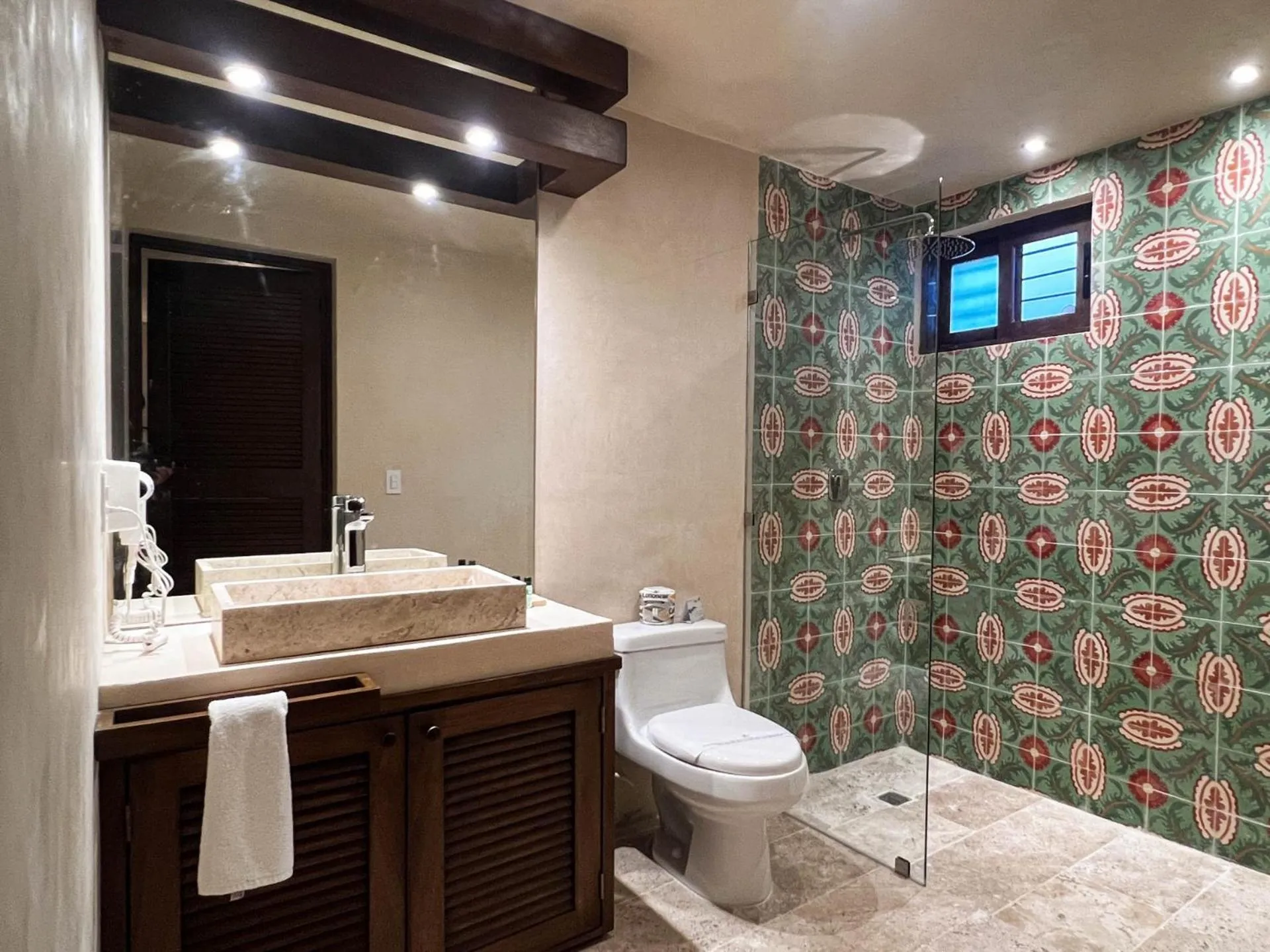 Bathroom in Hotel Meson del Marques