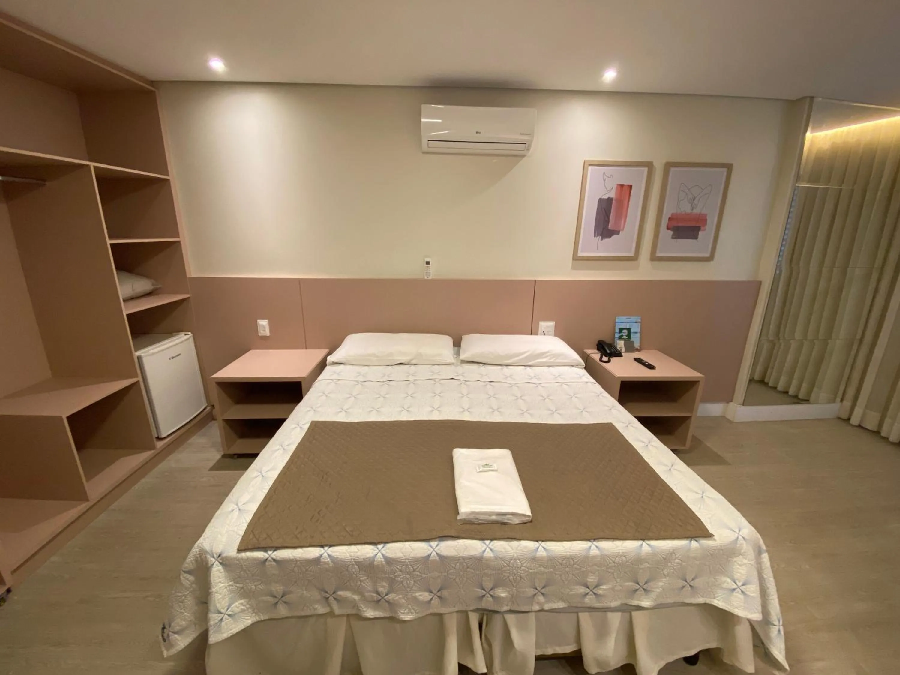 Bed in Hotel Marajó