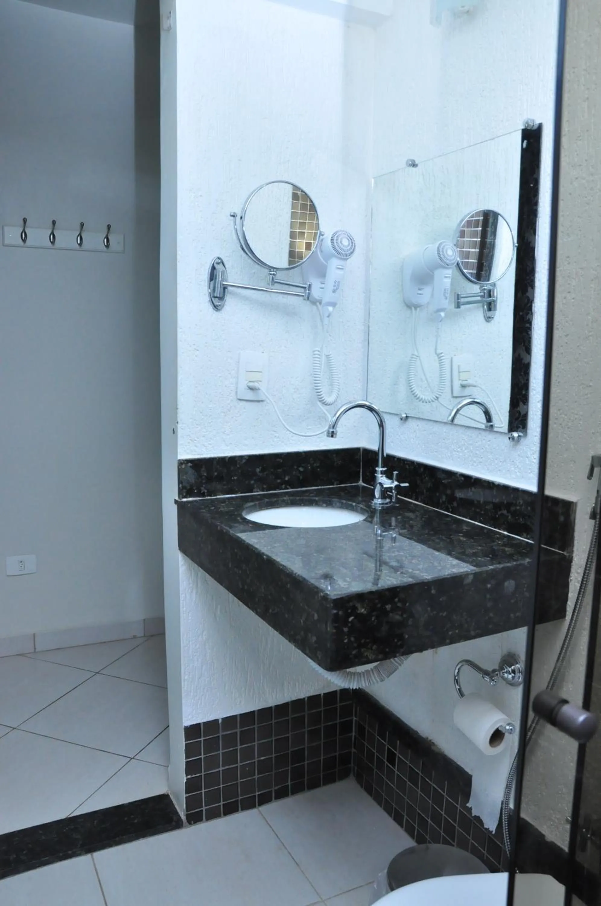 Bathroom in Hotel Marajó