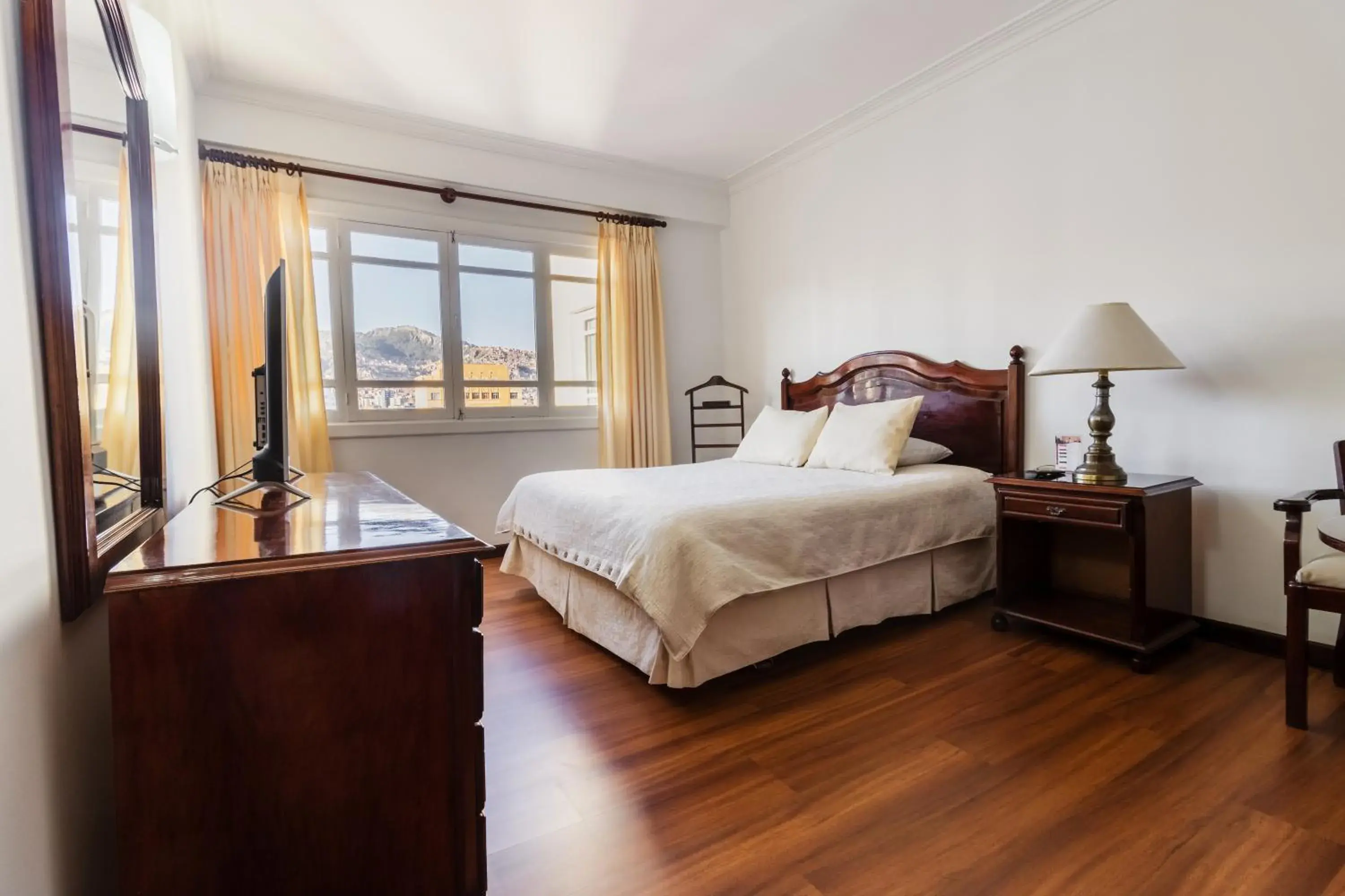 Single Room in El Rey Palace Hotel Single Room in El Rey Palace Hotel