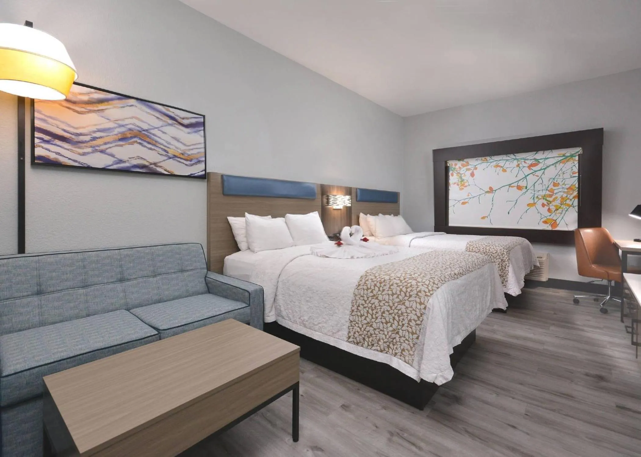 Bedroom, Bed in Brookstone Lodge near Biltmore Village, an Ascend Collection Hotel