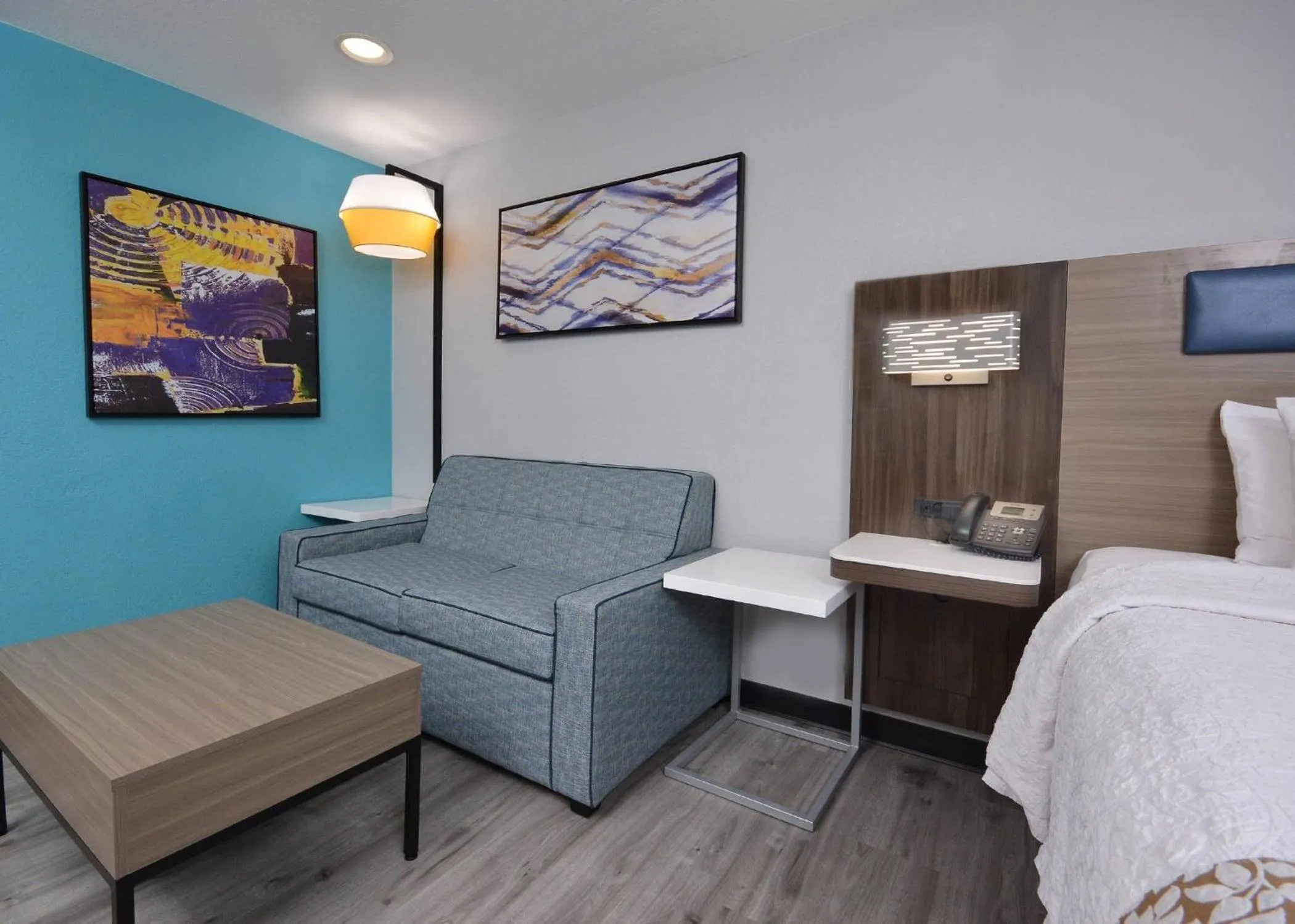 Bedroom, Bed in Brookstone Lodge near Biltmore Village, an Ascend Collection Hotel