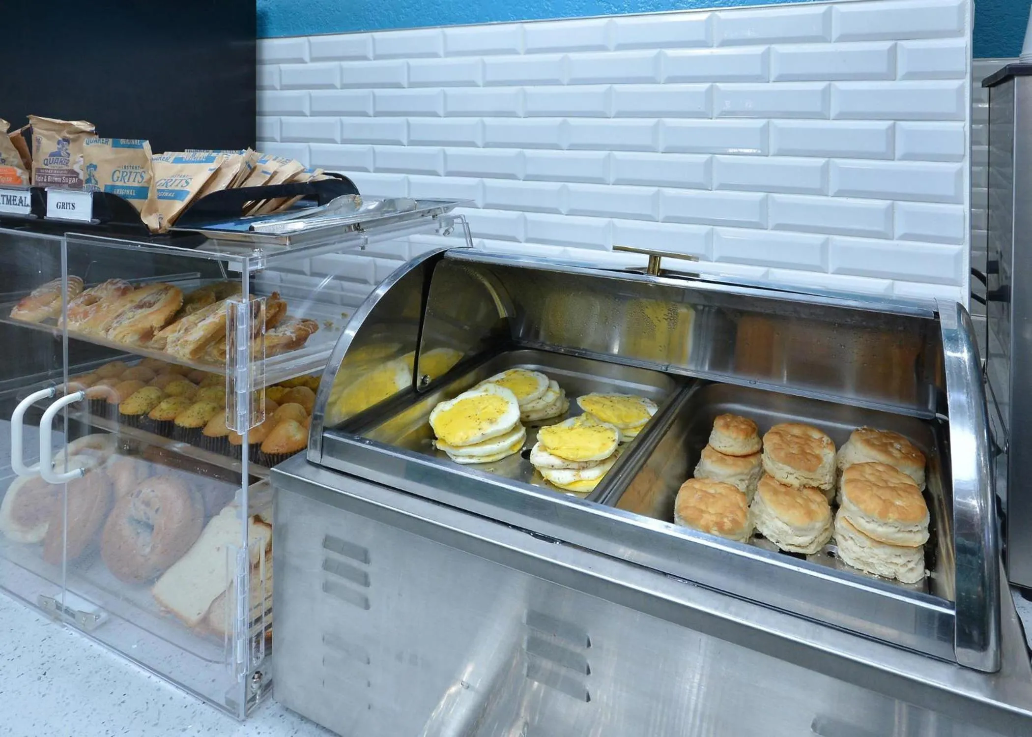 Breakfast in Brookstone Lodge near Biltmore Village, an Ascend Collection Hotel