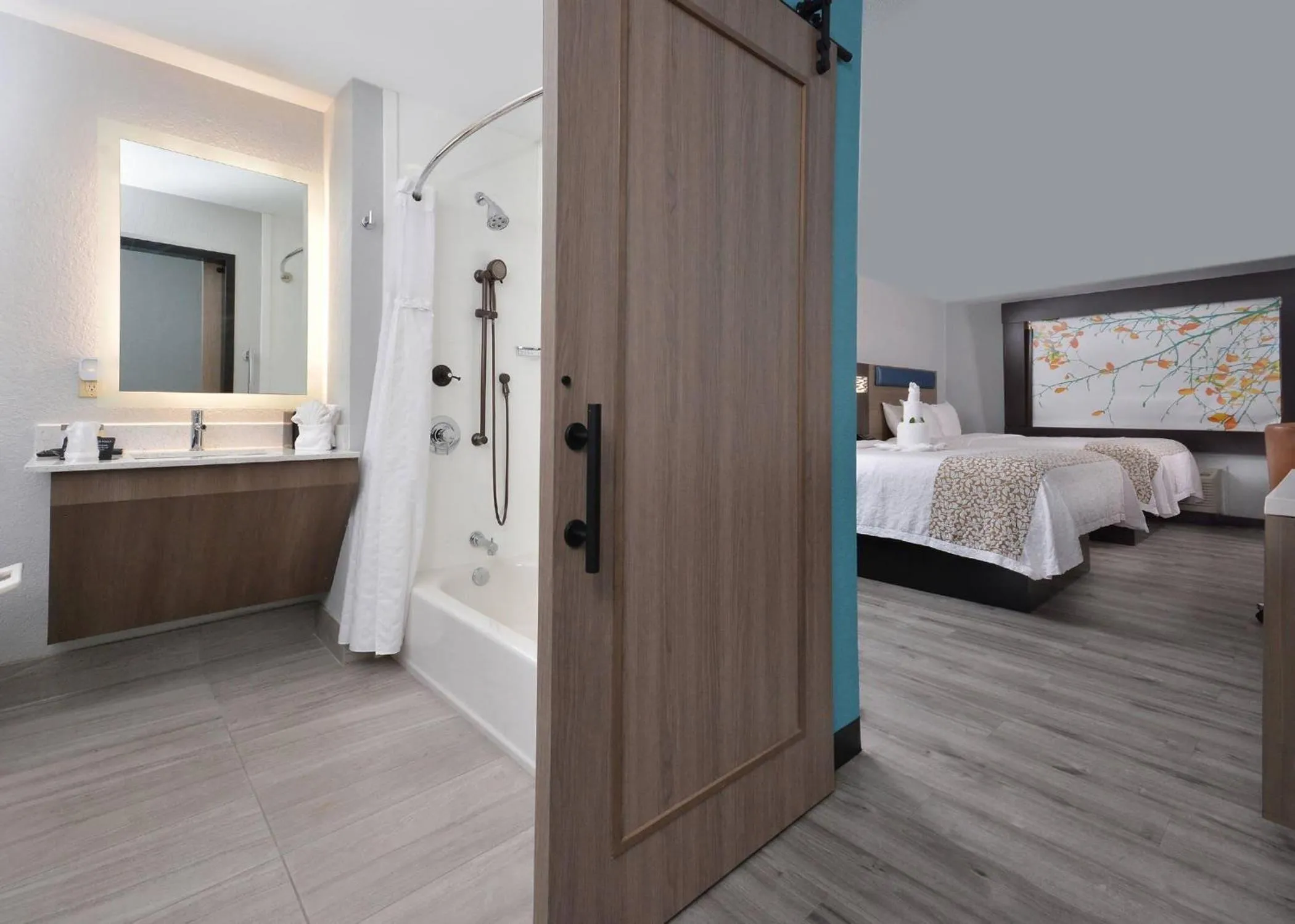 Bedroom, Bed in Brookstone Lodge near Biltmore Village, an Ascend Collection Hotel