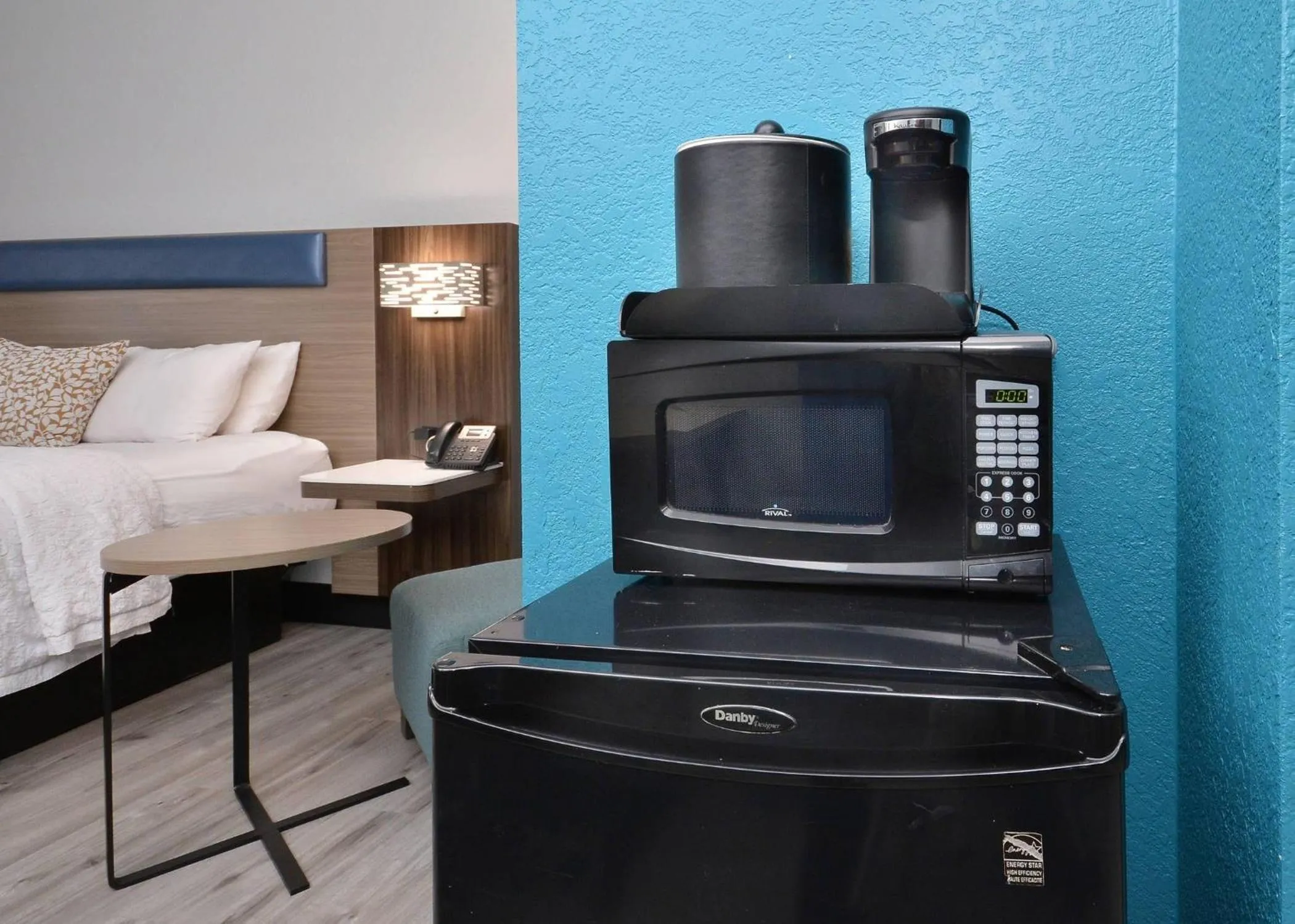 Bedroom, Bed in Brookstone Lodge near Biltmore Village, an Ascend Collection Hotel