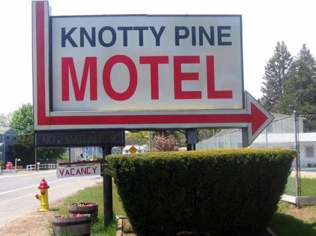 Knotty Pine Motel
