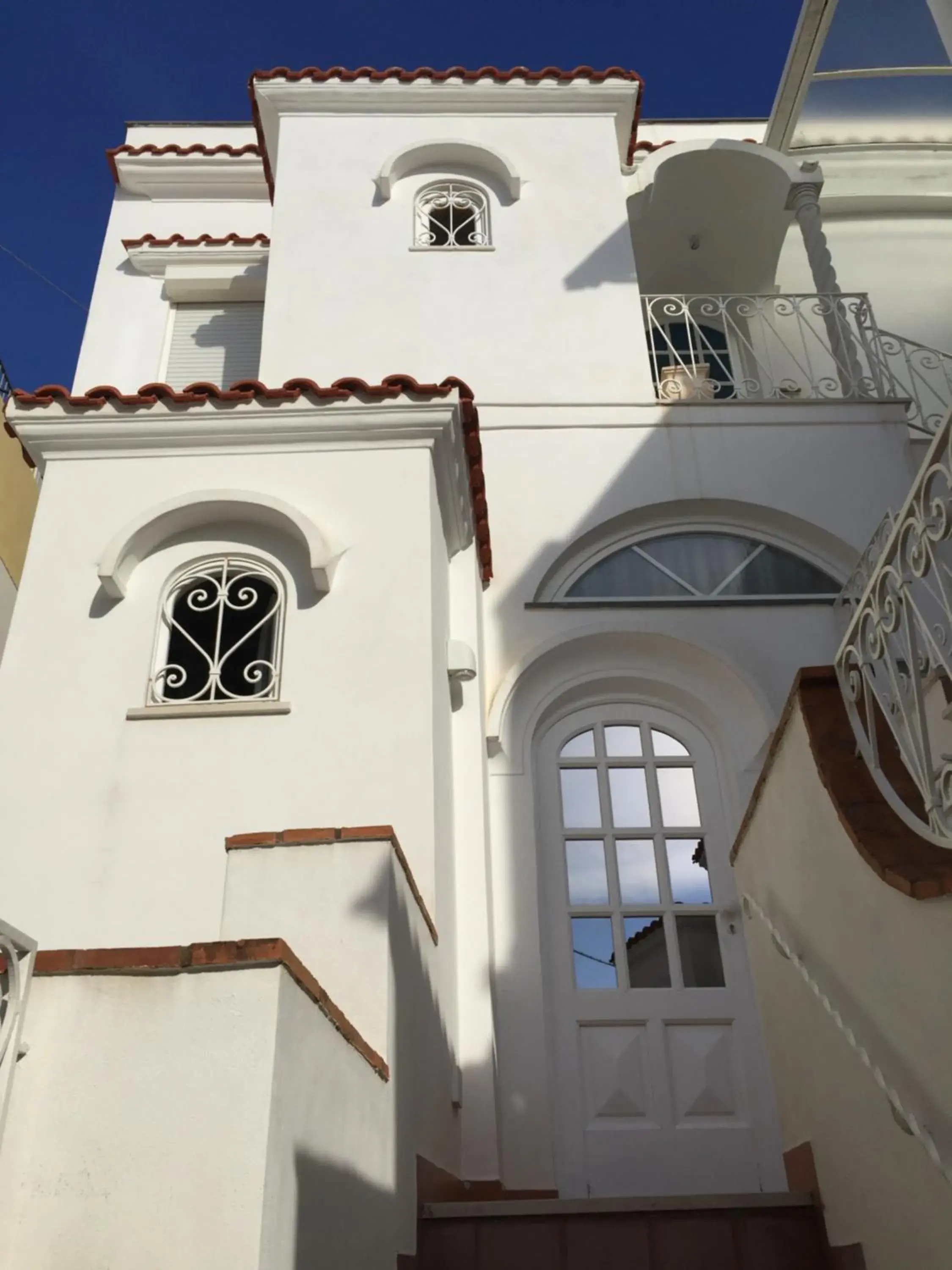 To Be Capri To Be Capri