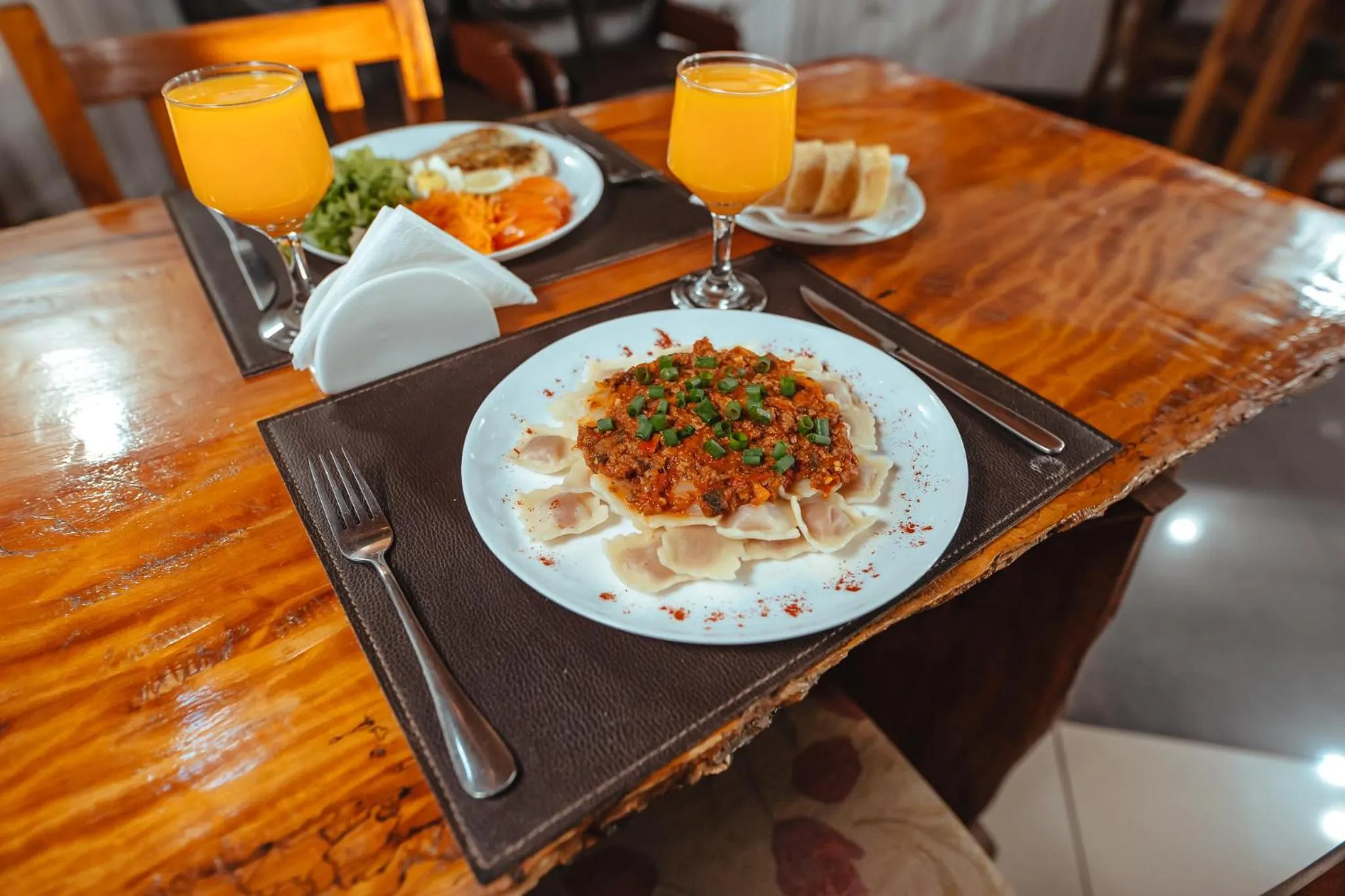 Restaurant/places to eat in Palo Rosa Lodge