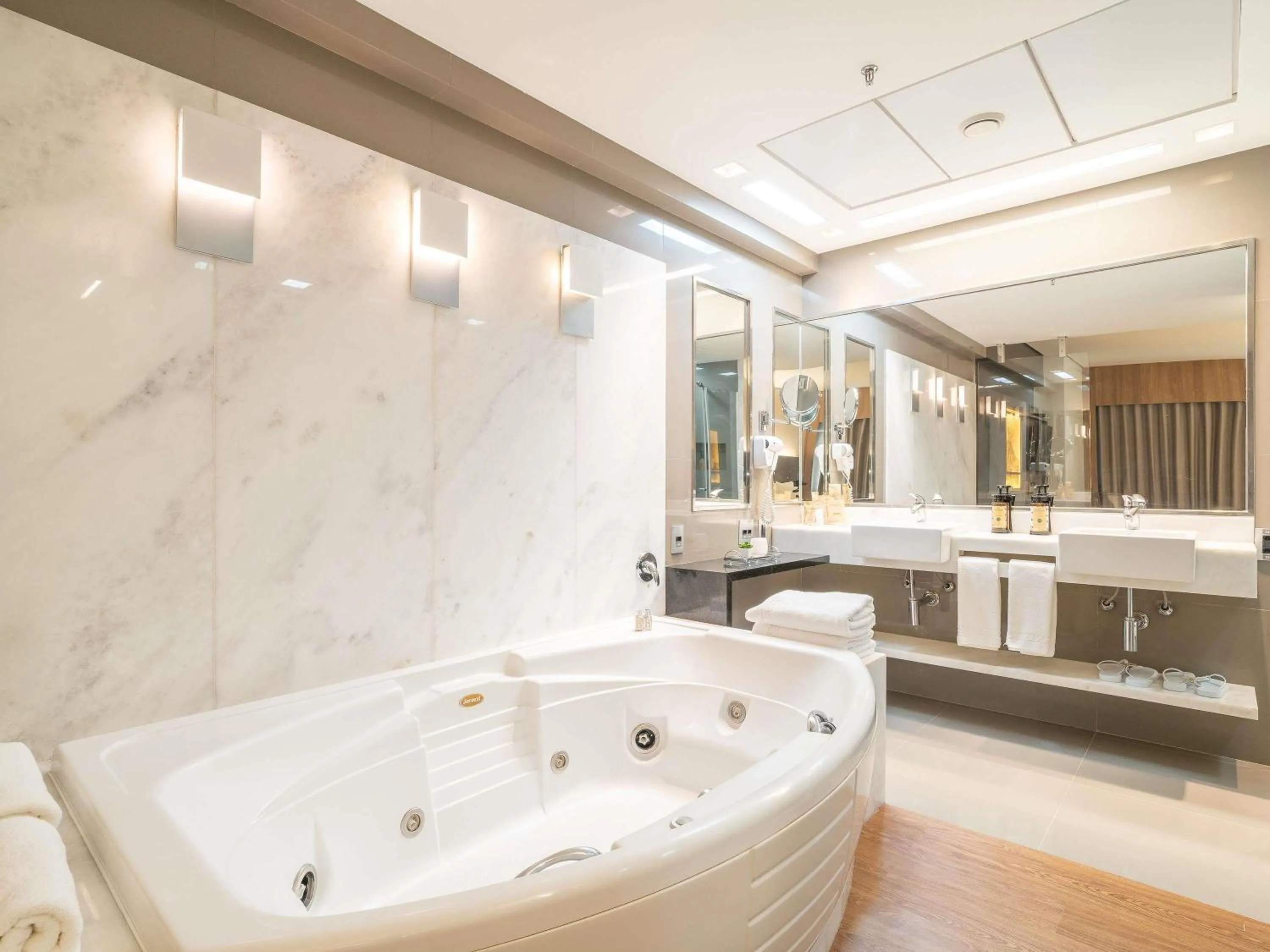 Bedroom in Mercure Uberlândia Plaza Shopping