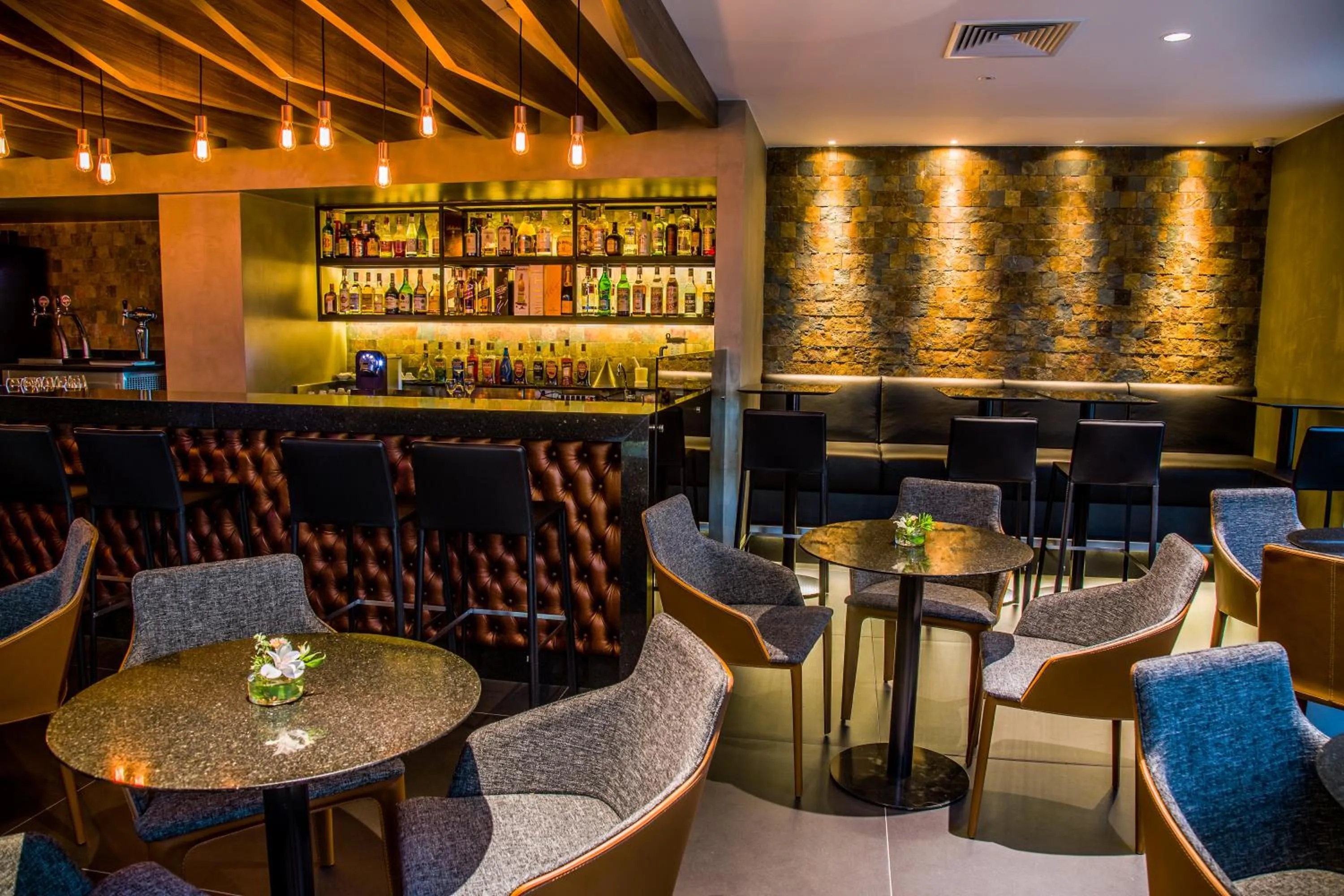 Restaurant/places to eat in Mercure Uberlândia Plaza Shopping