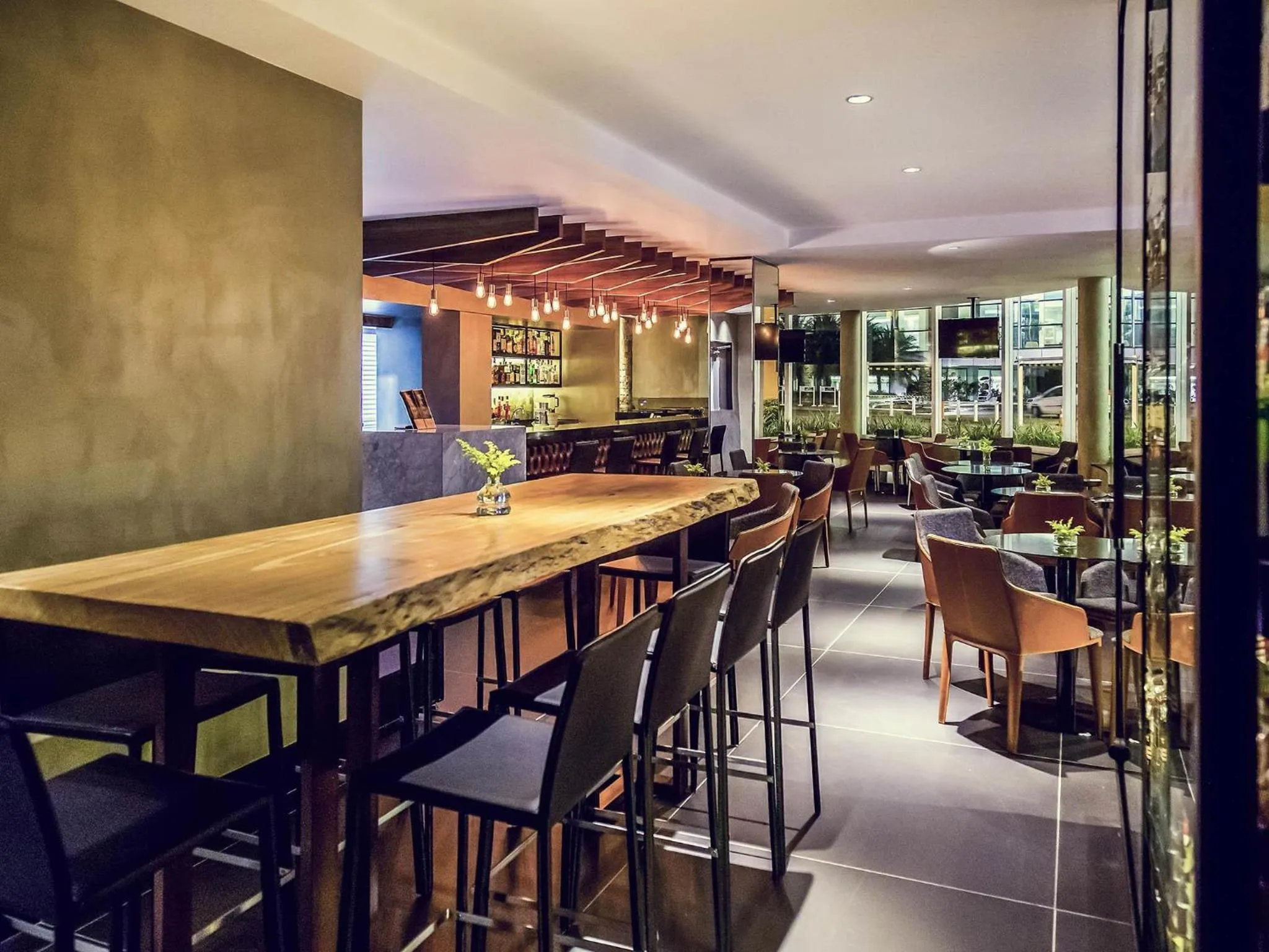 Lounge or bar in Mercure Uberlândia Plaza Shopping