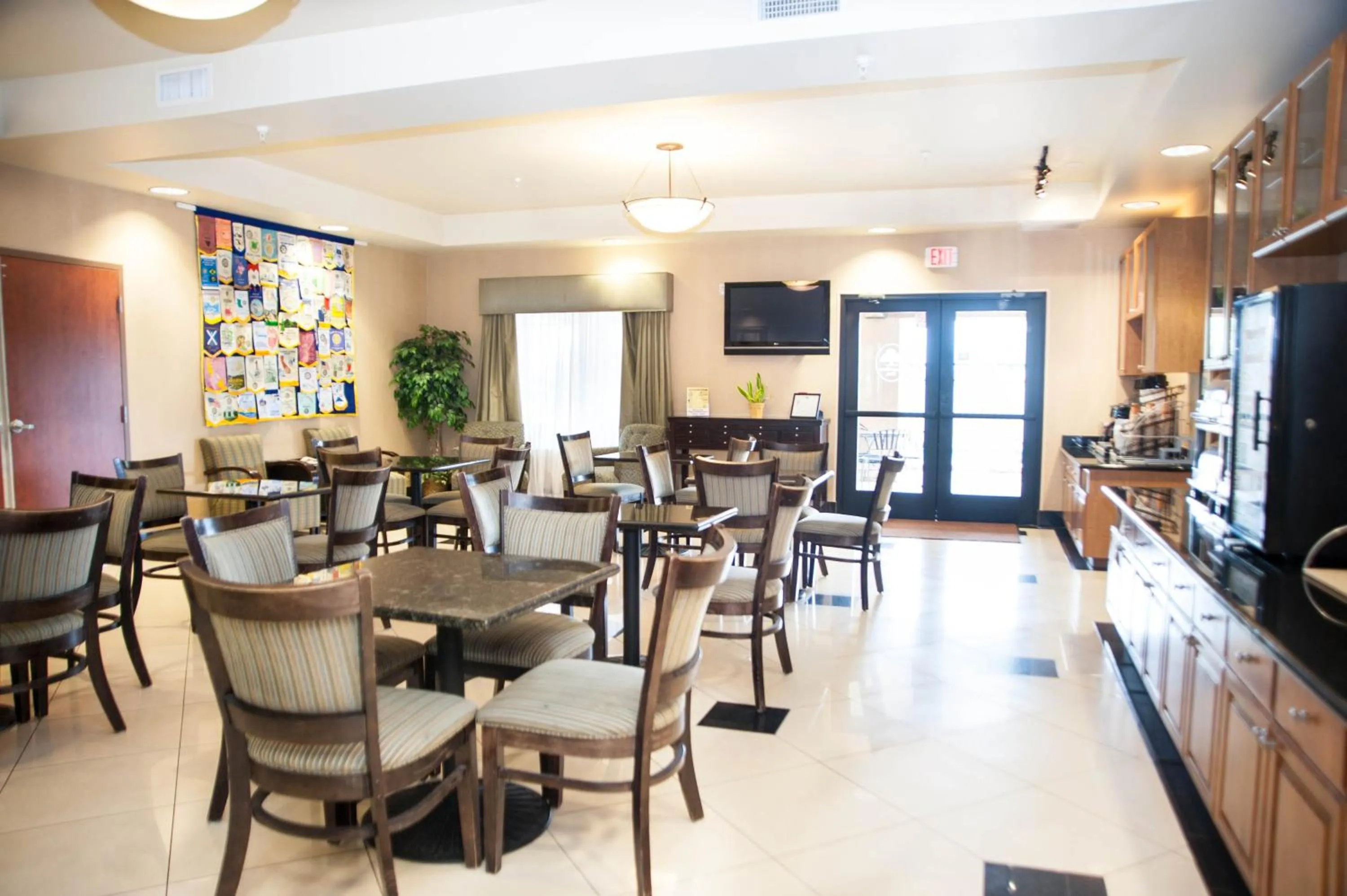 Restaurant/places to eat in GreenTree Inn and Suites Florence, AZ