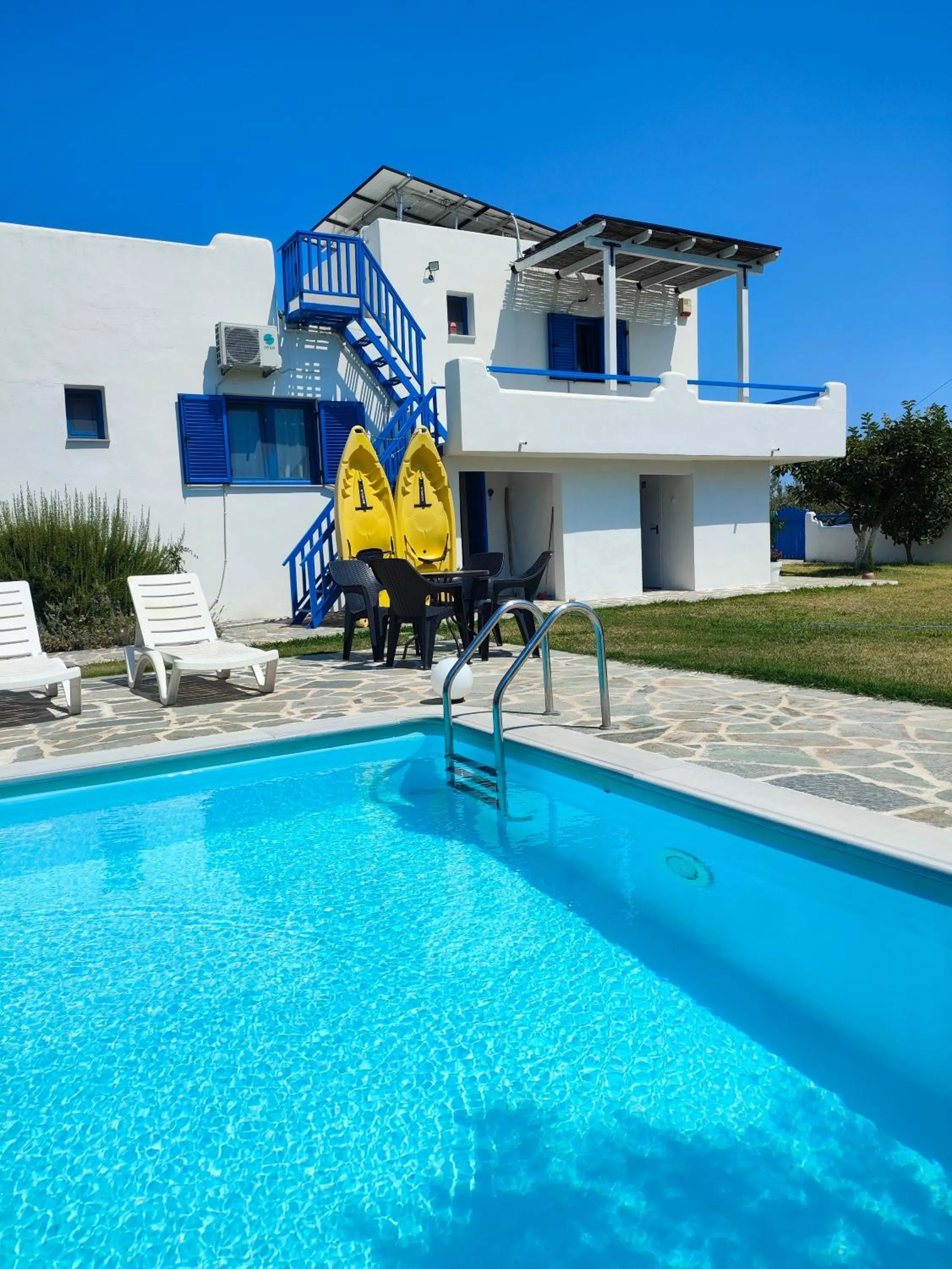 Swimming pool in Navy Greece Villa with swimming pool & sea view