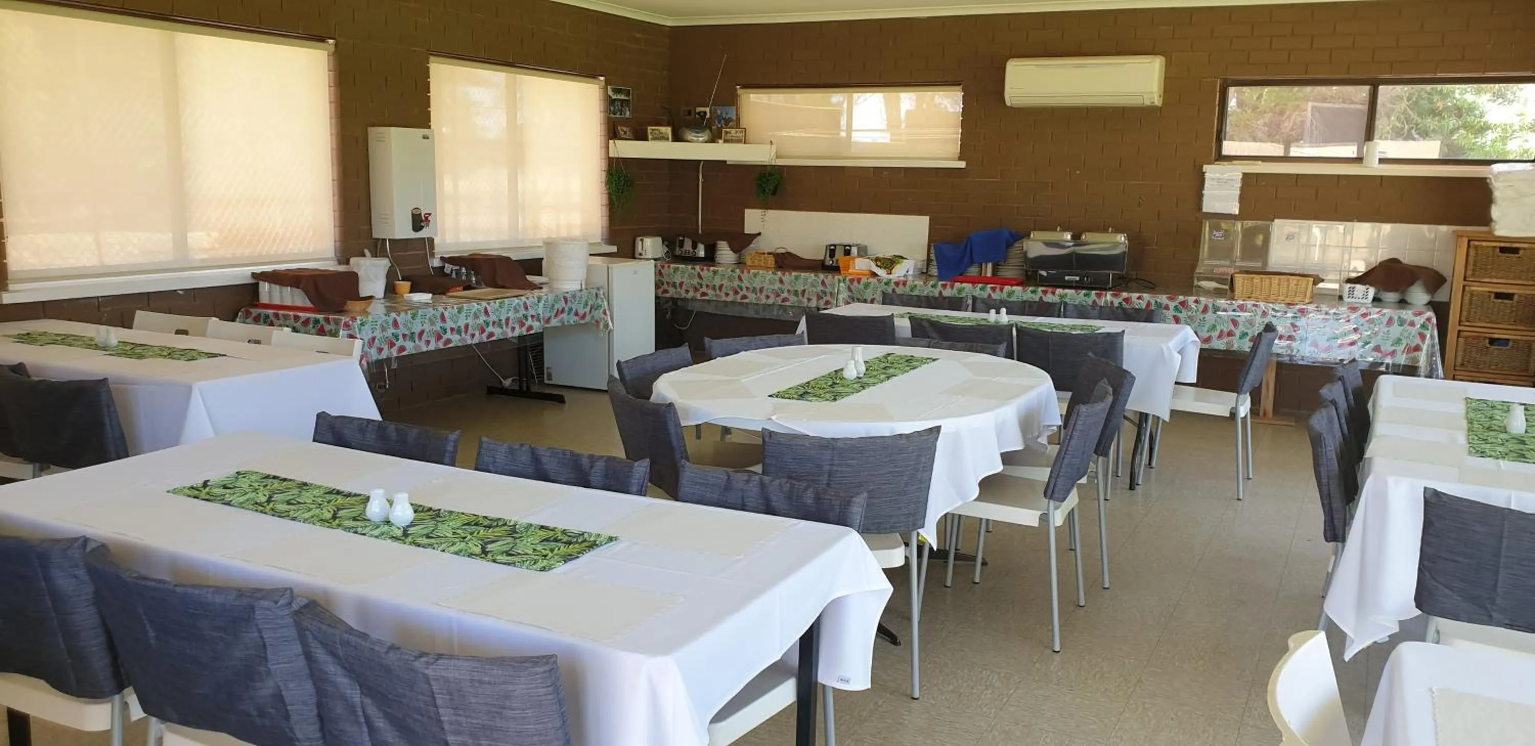 Breakfast in Barooga Country Inn Motel