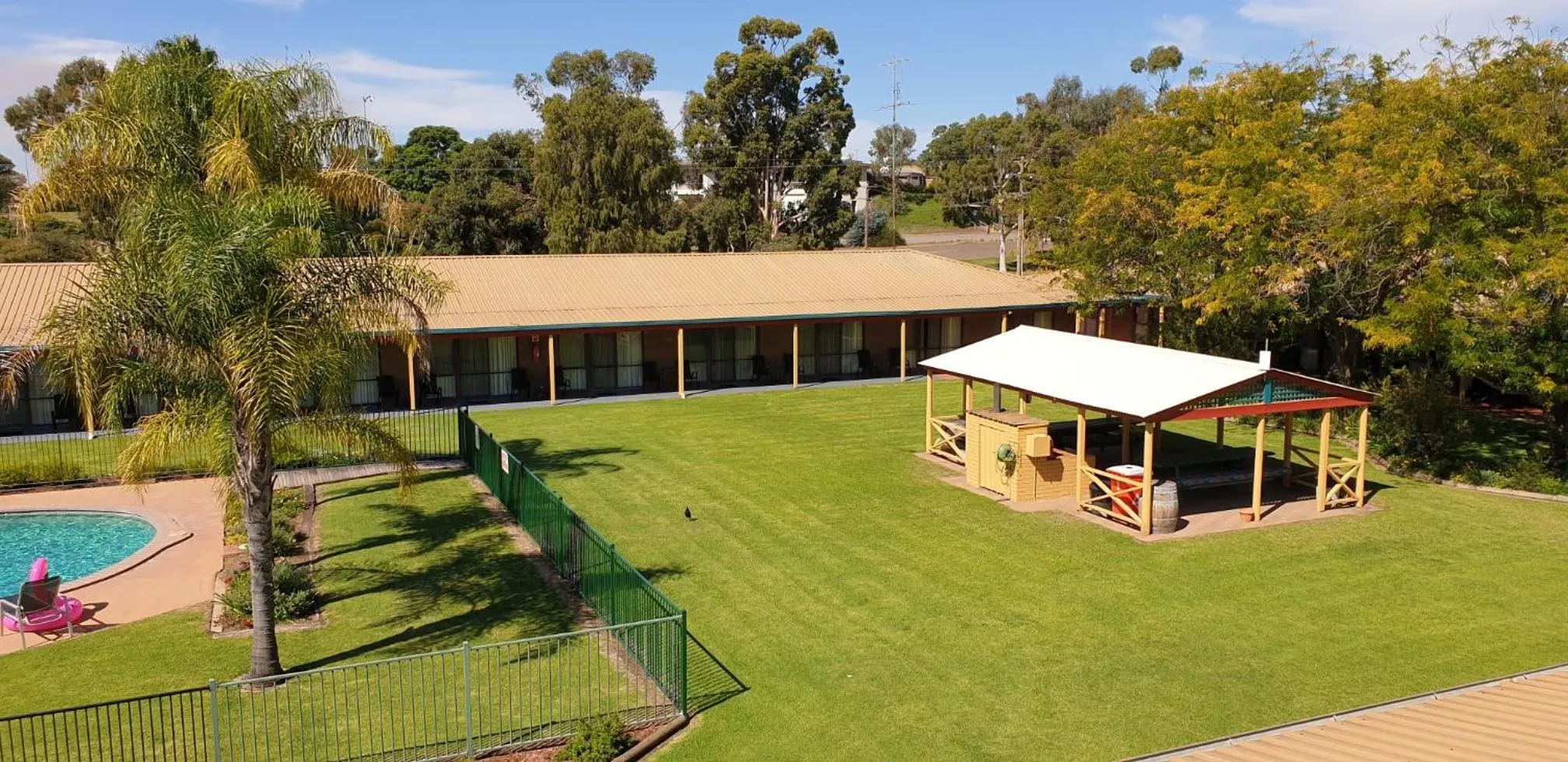 Property building in Barooga Country Inn Motel