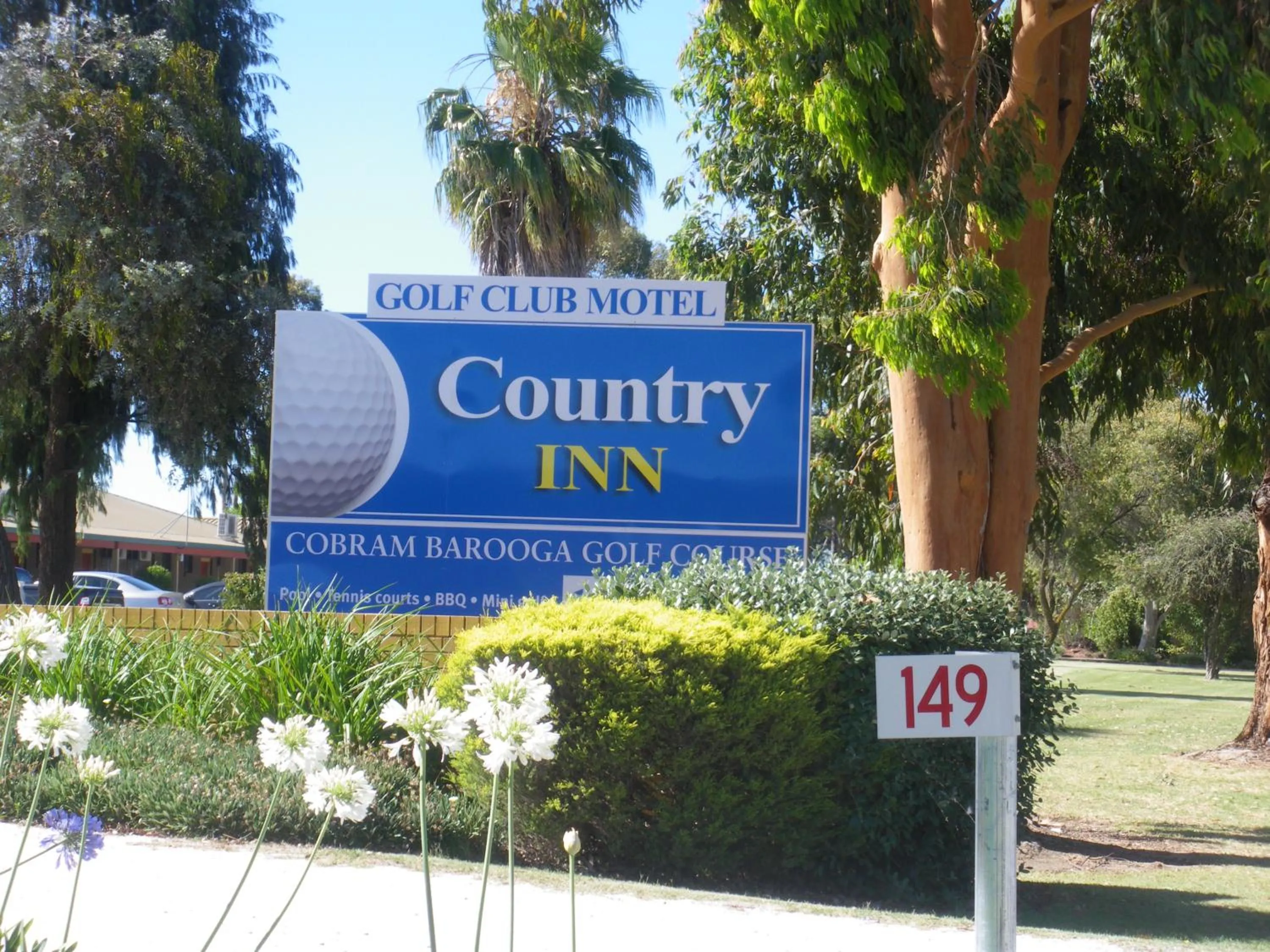 Logo/Certificate/Sign in Barooga Country Inn Motel