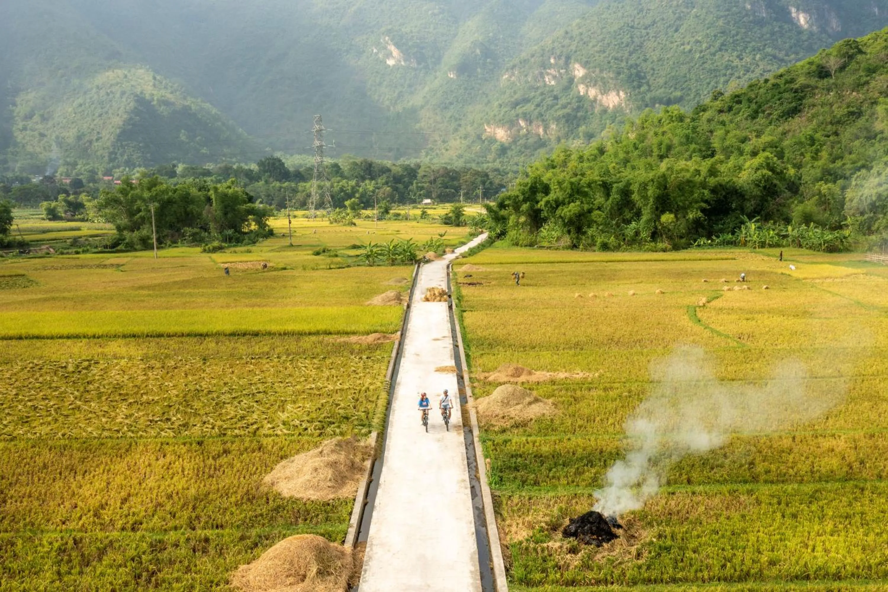 Cycling in Mai Chau Lodge