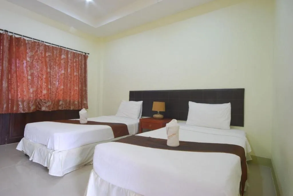 Bedroom, Bed in Buathong Place