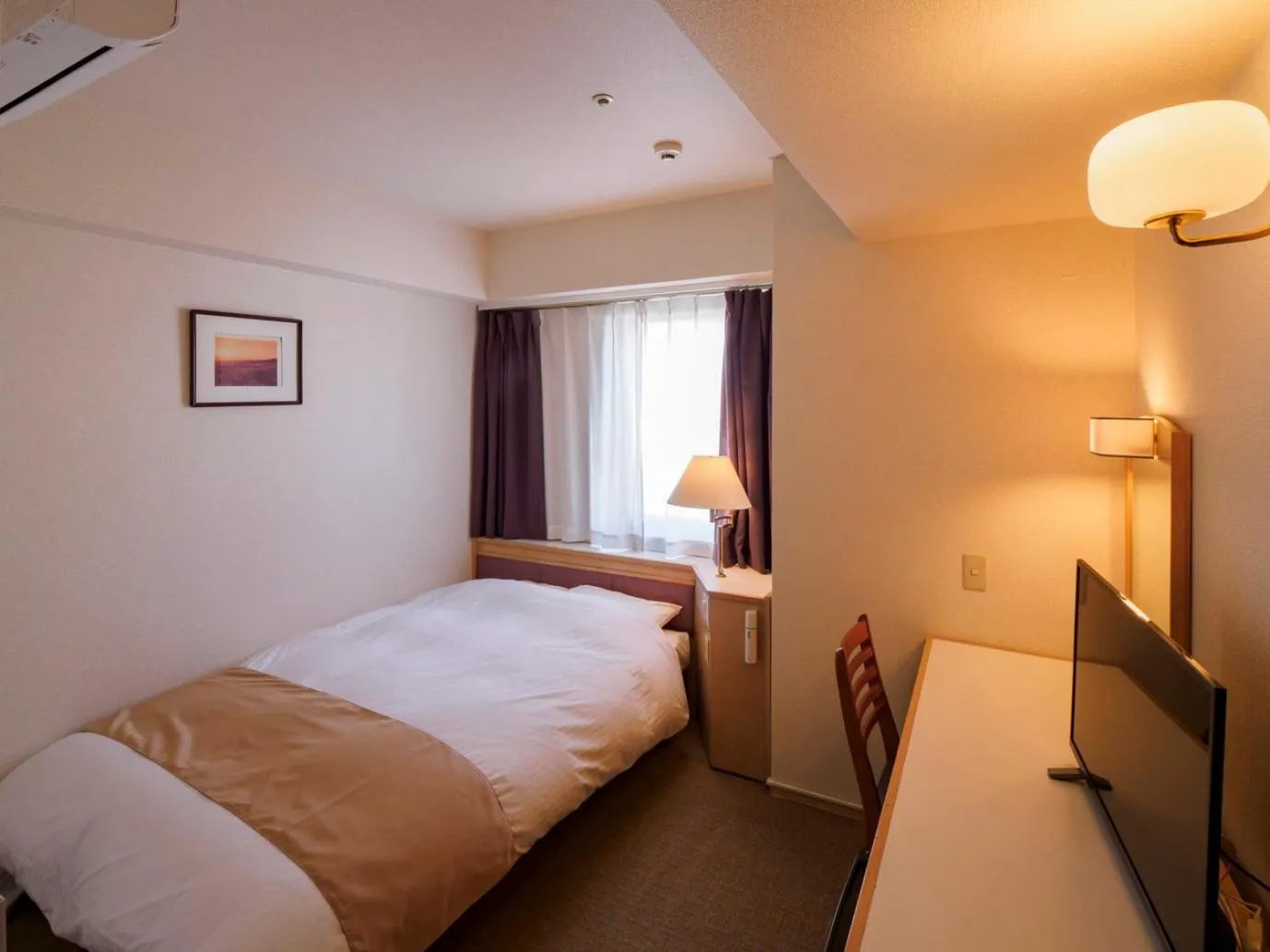 Bed in Airline Hotel