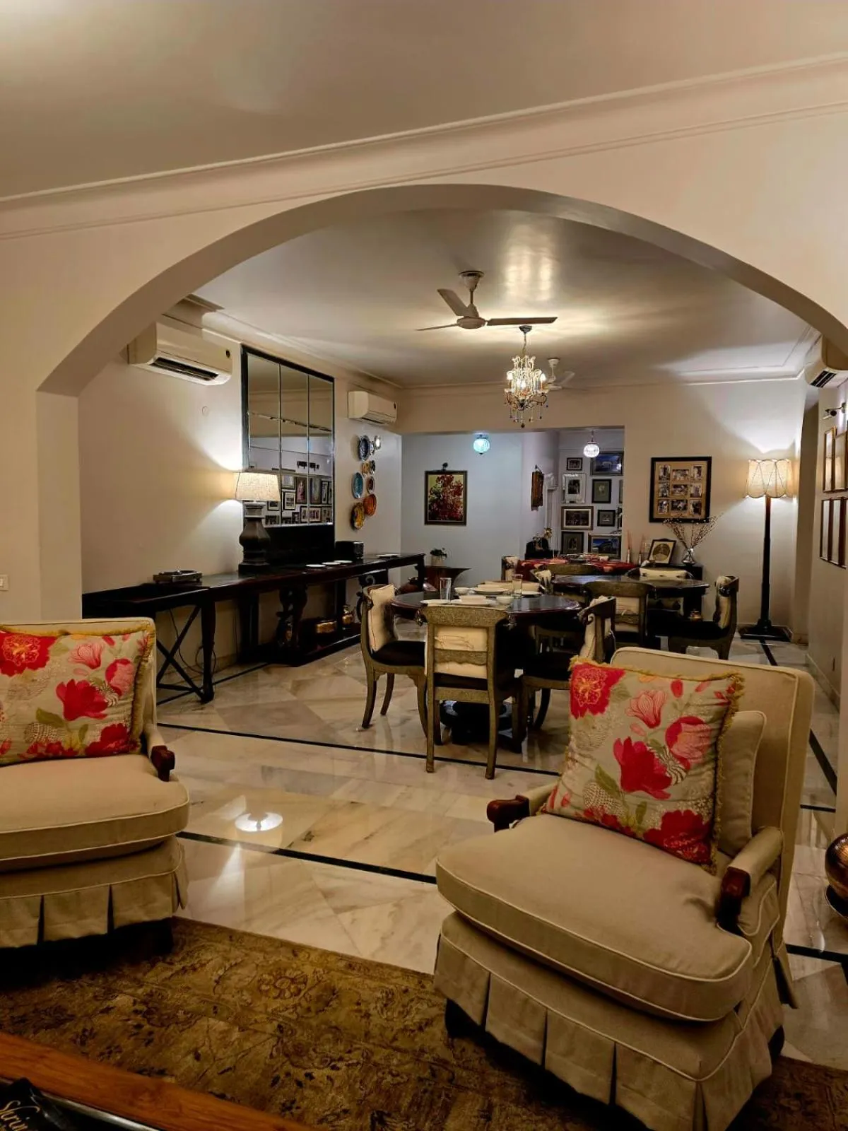 Dining area in Barwara Kothi