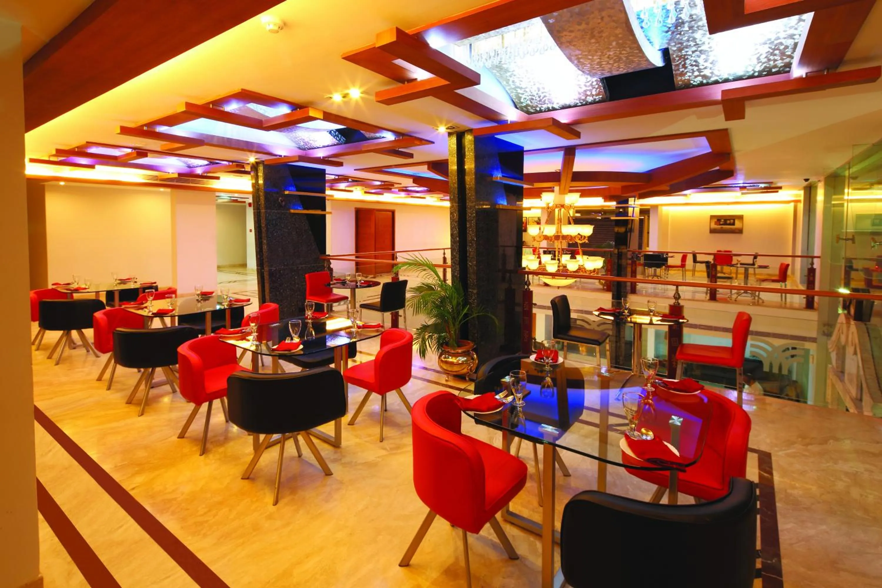 Lounge or bar in Windsor Rajadhani Hotel
