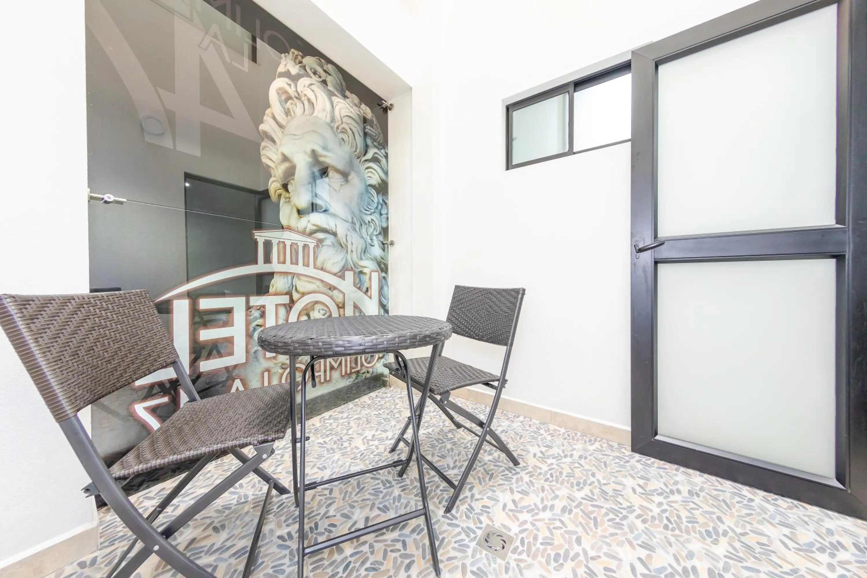 Patio in Olimpo la 47