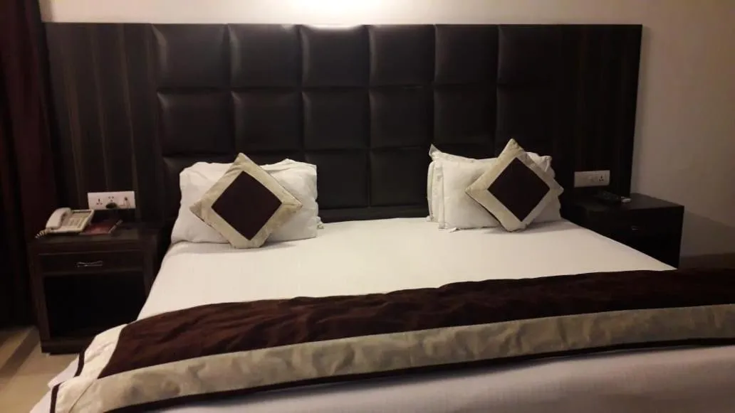 Bed in Solo Victoria Hotel