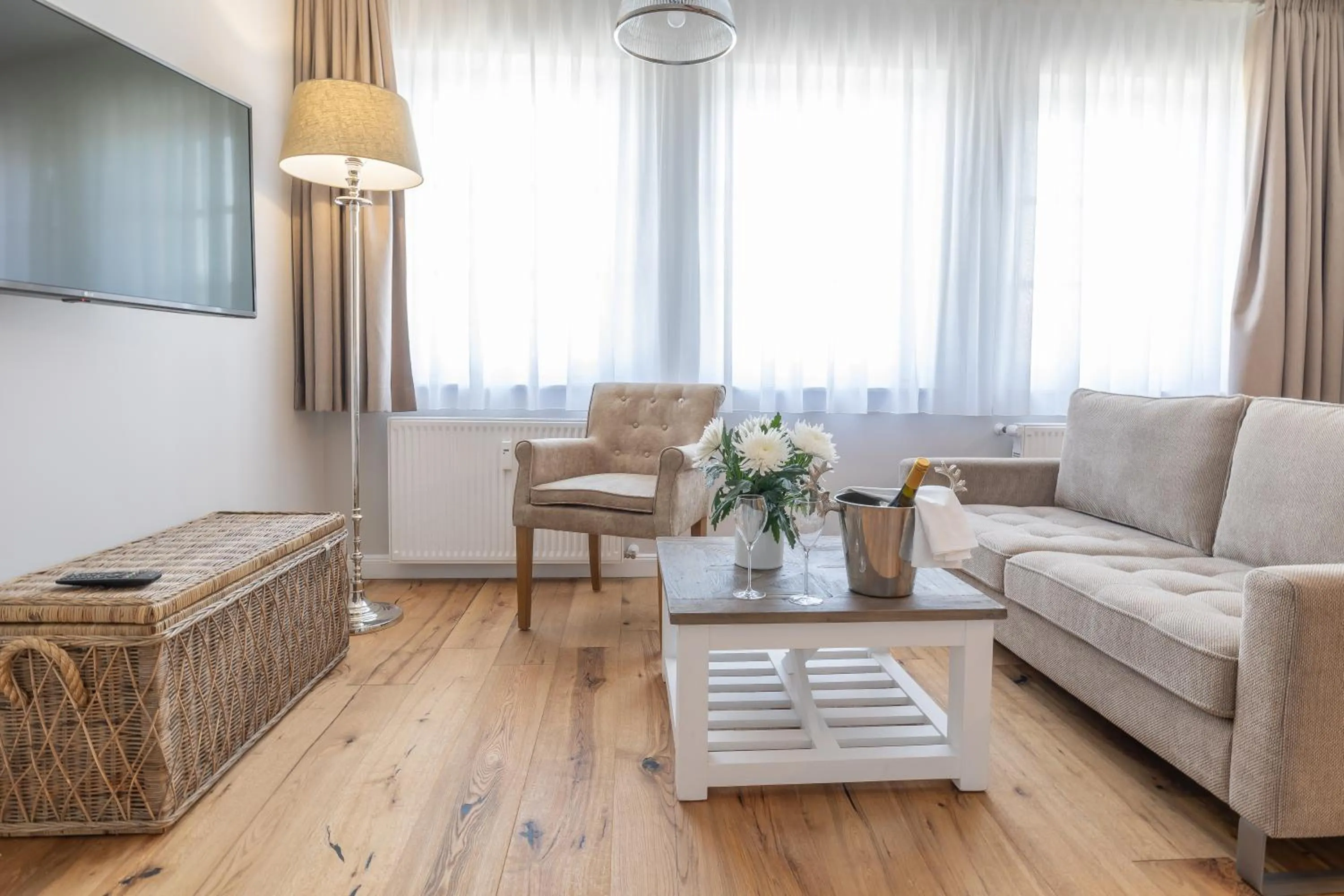 TV and multimedia in Suite Hotel Binz Familienhotel Rügen