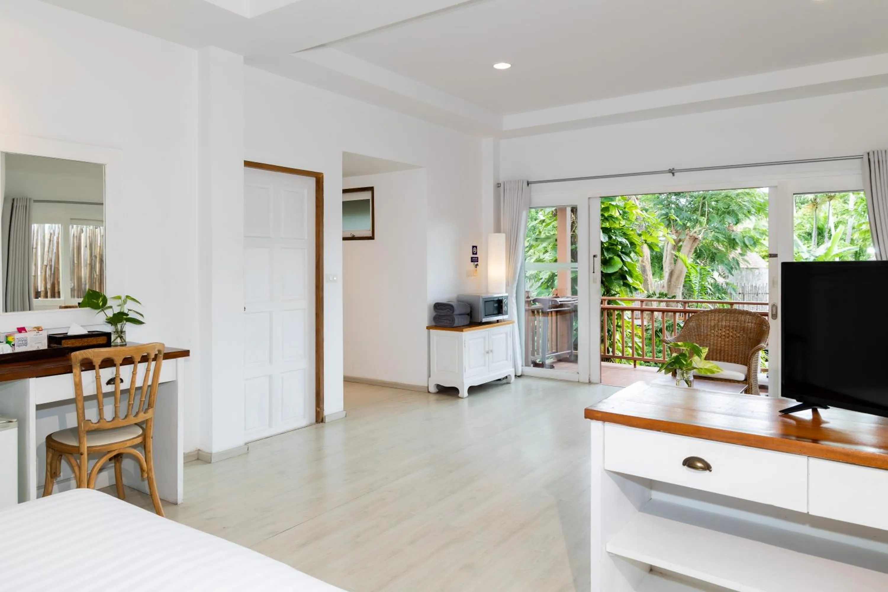 Bed in Malibu Beach Resort