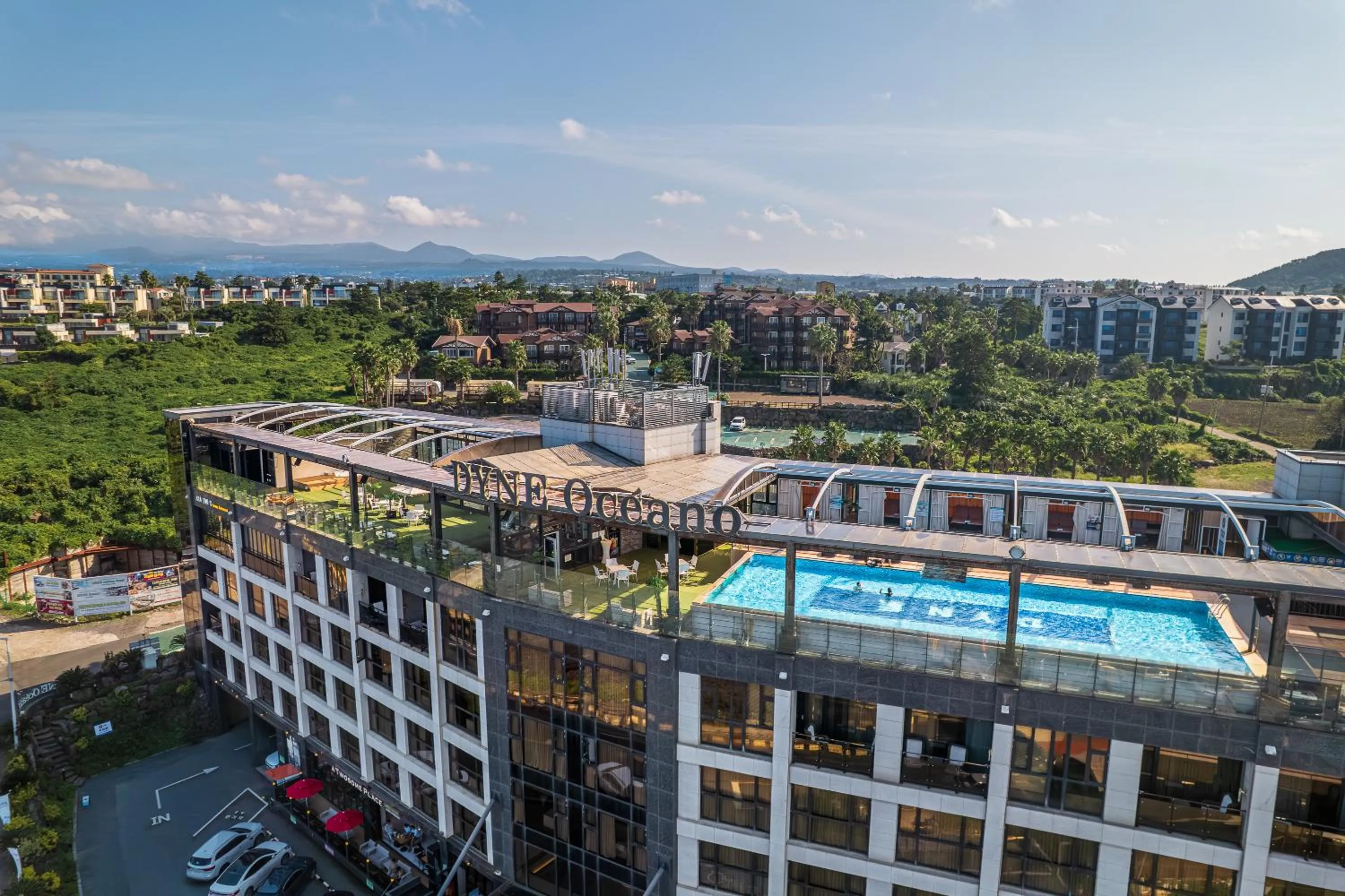 Property building in Dyne Oceano Hotel