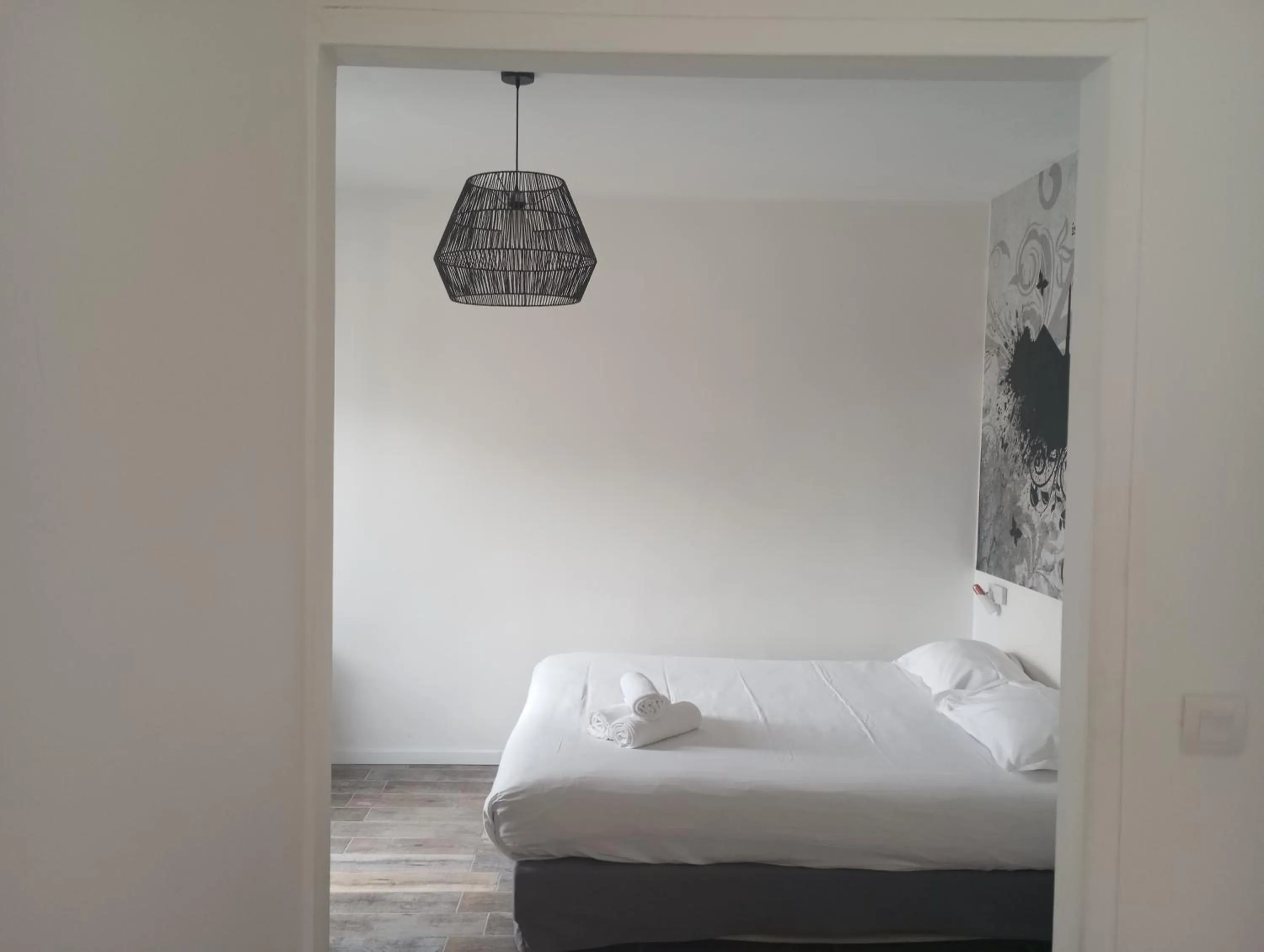 Arty Paris Porte de Versailles by River