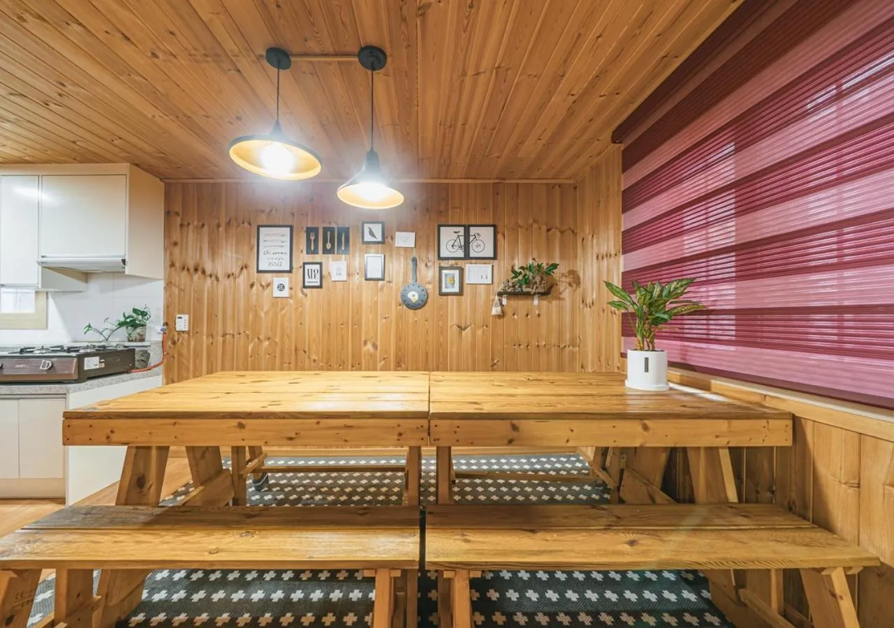 Jeju Haepoomdal Pension